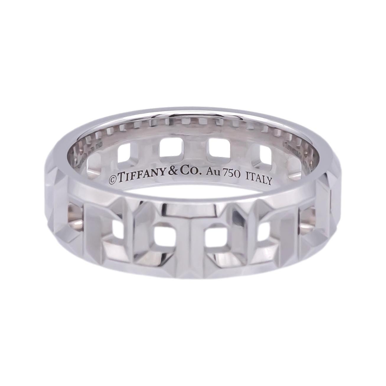 Tiffany & Co. Trueing breiter Ring aus 18K Weißgold - 5,5 mm, Größe 6 im Zustand „Hervorragend“ in New York, NY