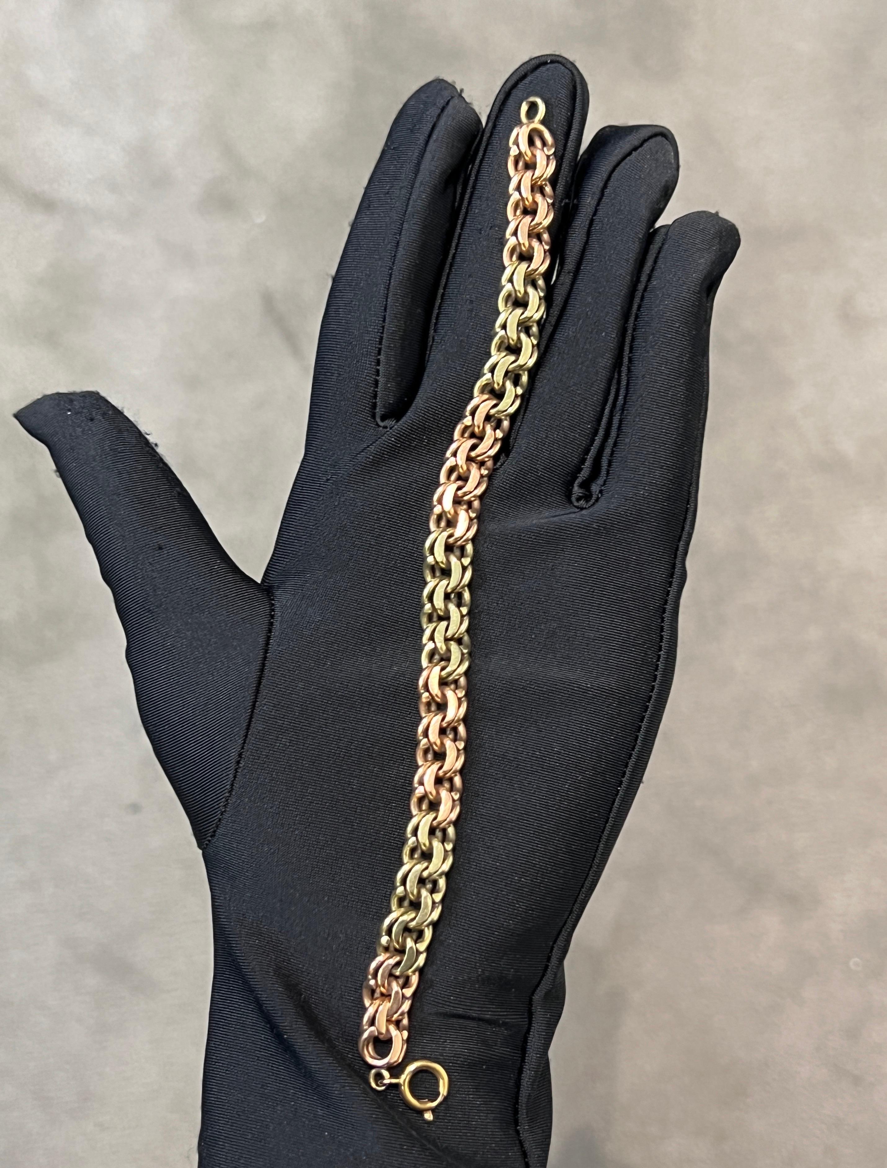 Rétro Tiffany & Co. Bracelet en or bicolore en vente