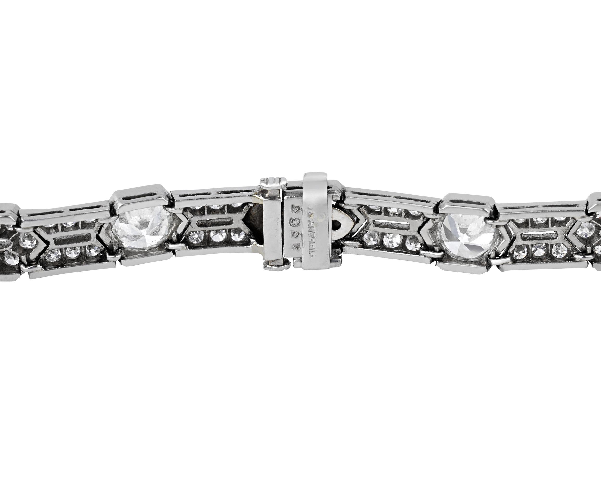 Tiffany & Co. Unbehandeltes Yogo-Saphir-Armband, 4,68 Karat (Art déco) im Angebot