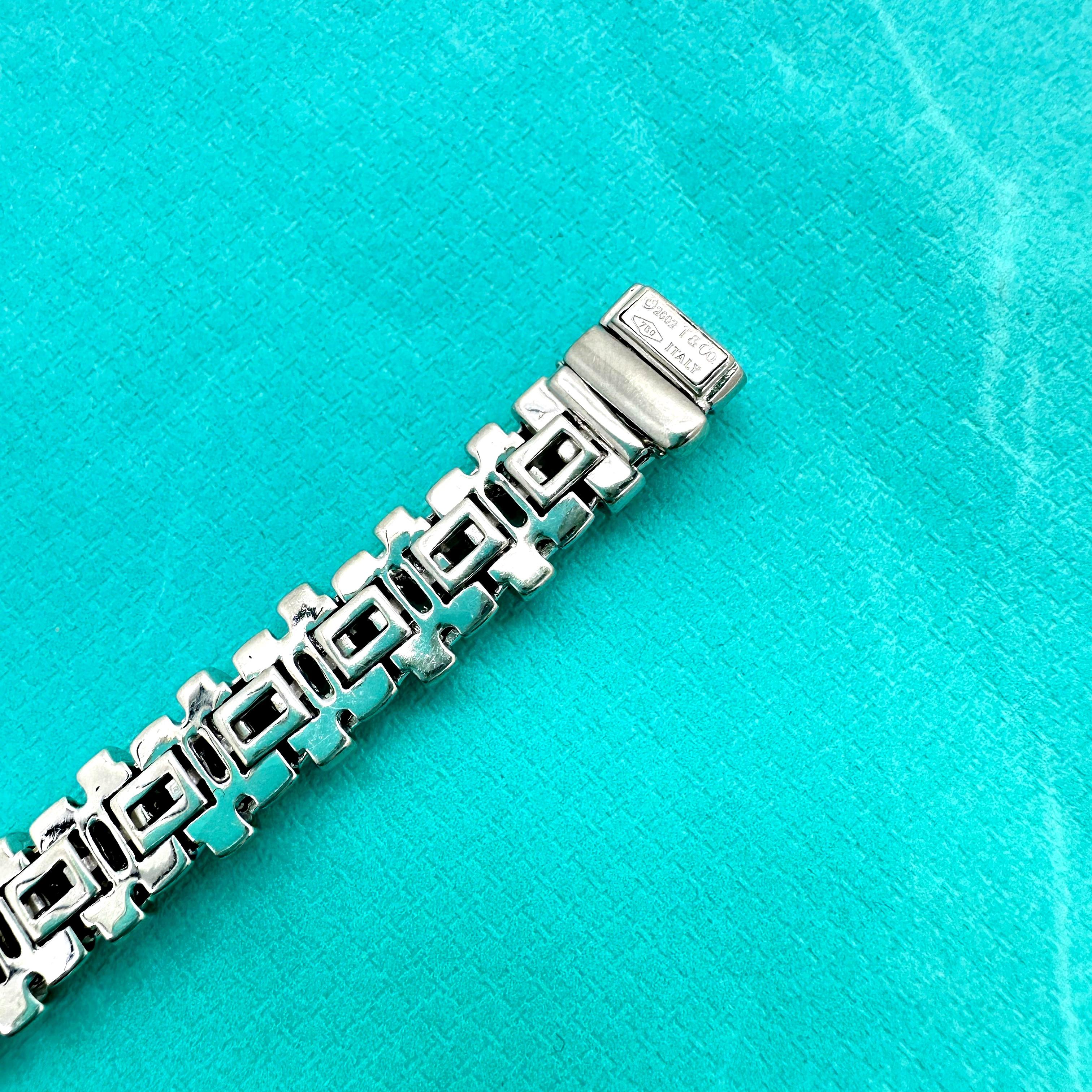 Tiffany & Co. Vannerie Basket Weave Bracelet en or blanc 18 carats en vente 10