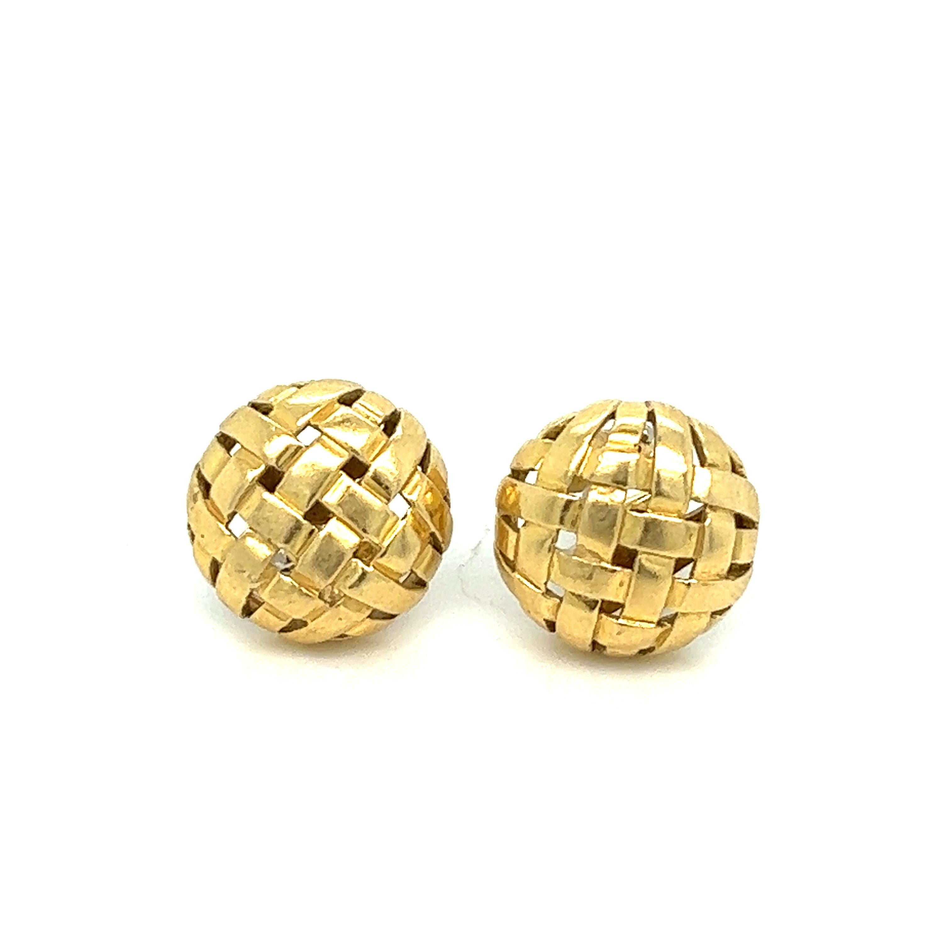 Tiffany & Co. Vannerie Basket Weave Ear Clips In Excellent Condition For Sale In New York, NY