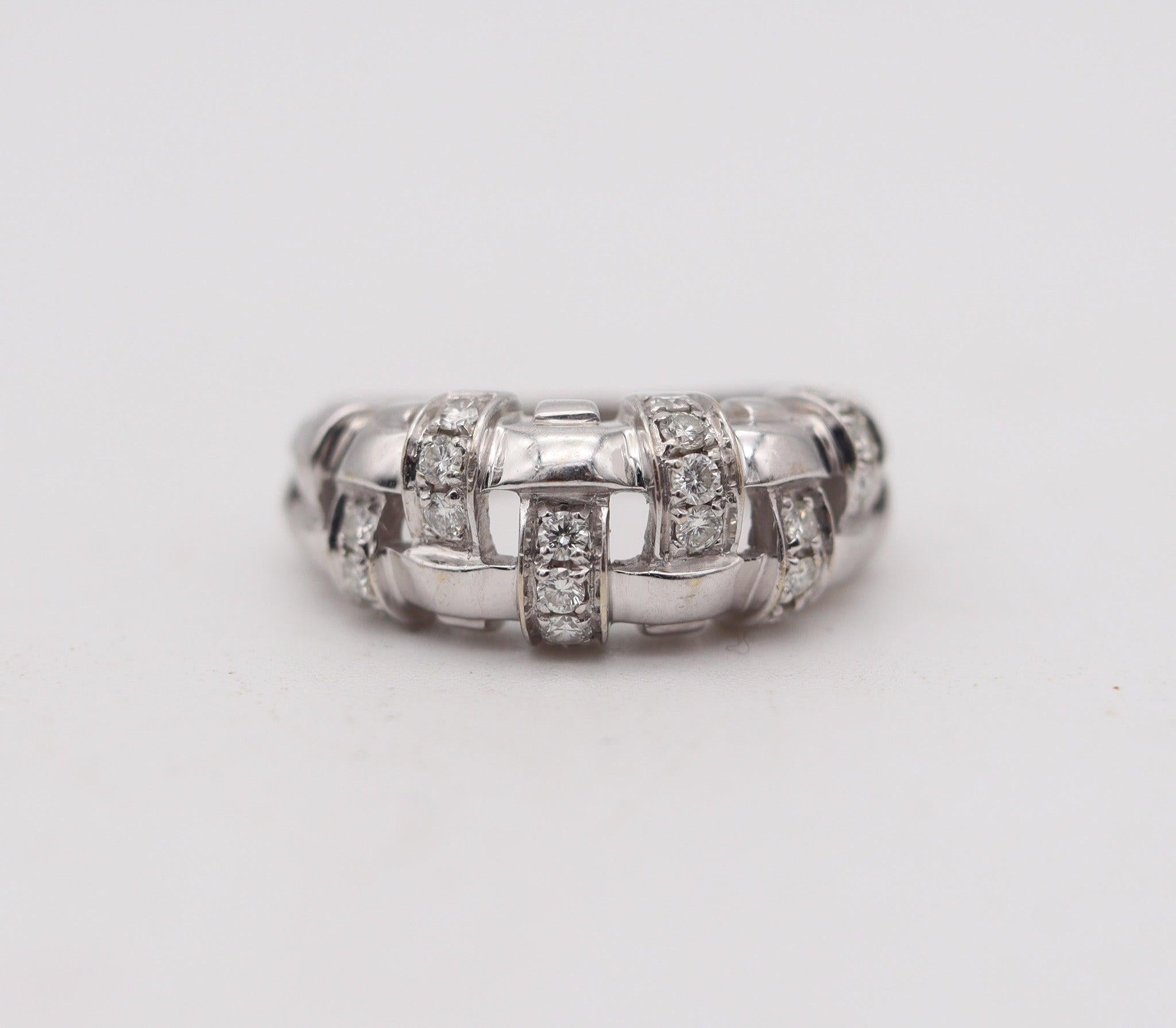 Modernista TIFFANY & CO. Anello Collection'S in oro bianco 18 carati con diamanti VS in vendita
