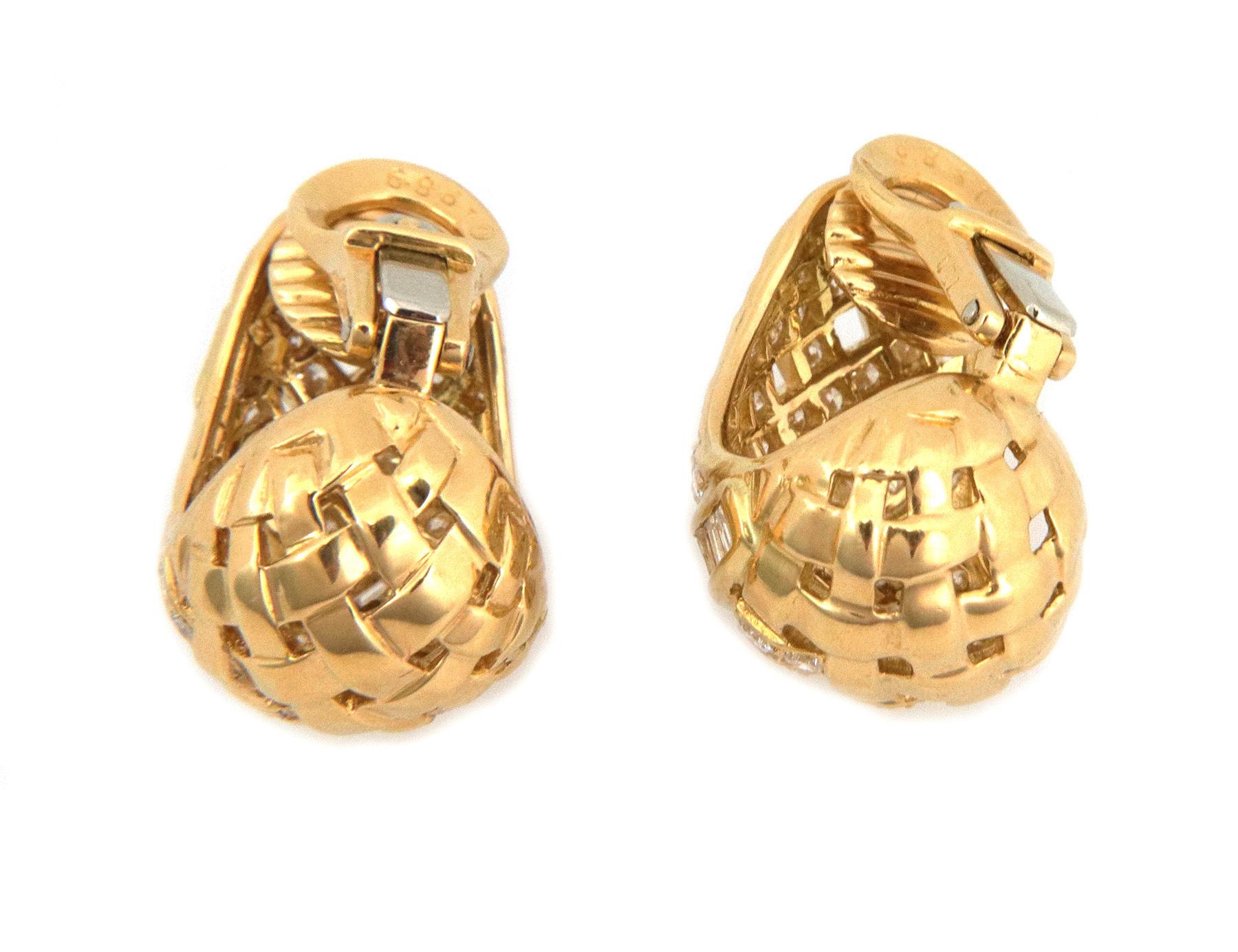 Modern Tiffany & Co. Vannerie Diamond 18k Yellow Gold Basket Dome Clip On Earrings For Sale