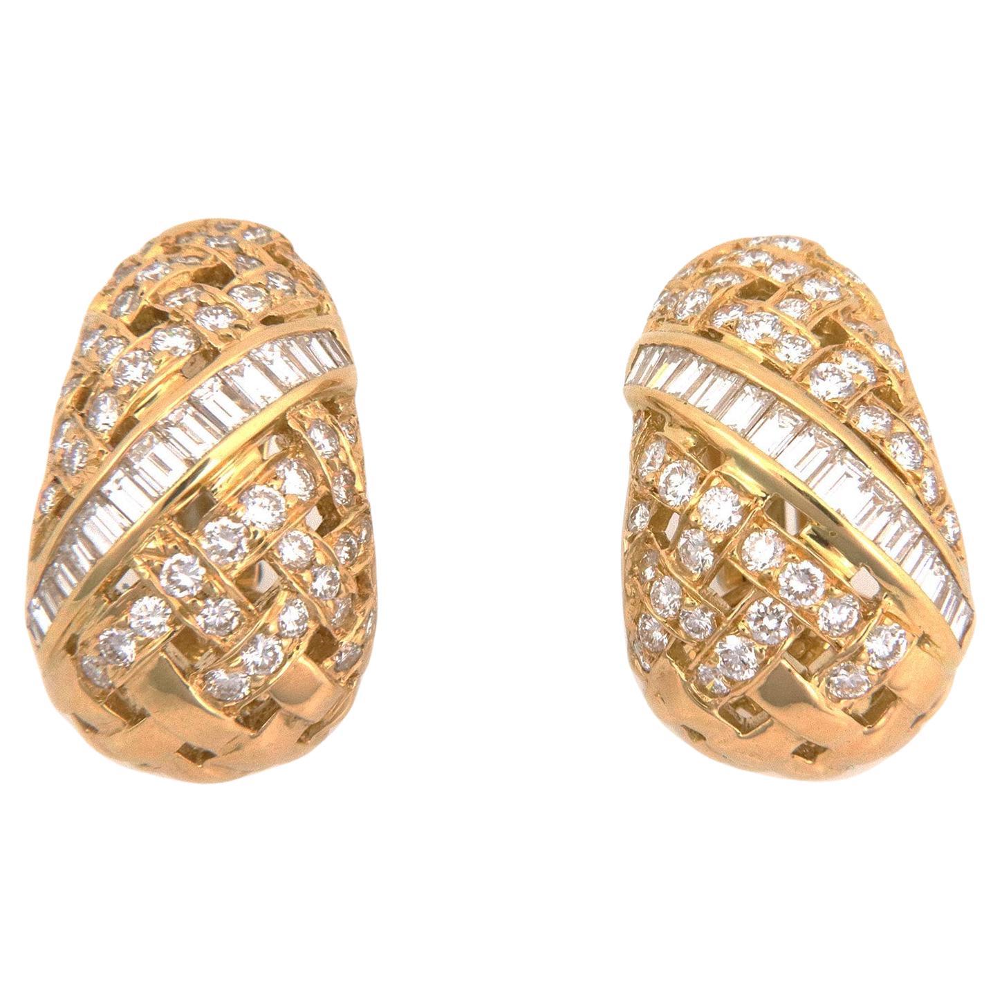 Tiffany & Co. Boucles d'oreilles à pince en or jaune 18k avec dôme en forme de panier et diamant Vannerie