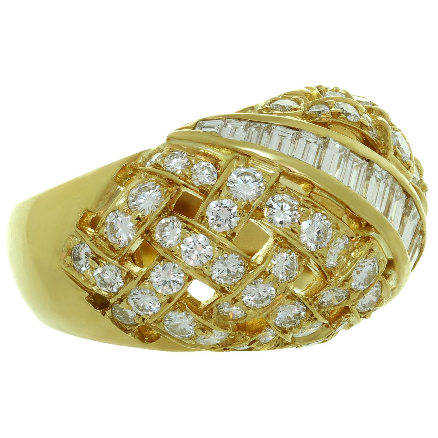 Tiffany & Co. Vannerie Diamond Yellow Gold Ring In Excellent Condition For Sale In New York, NY
