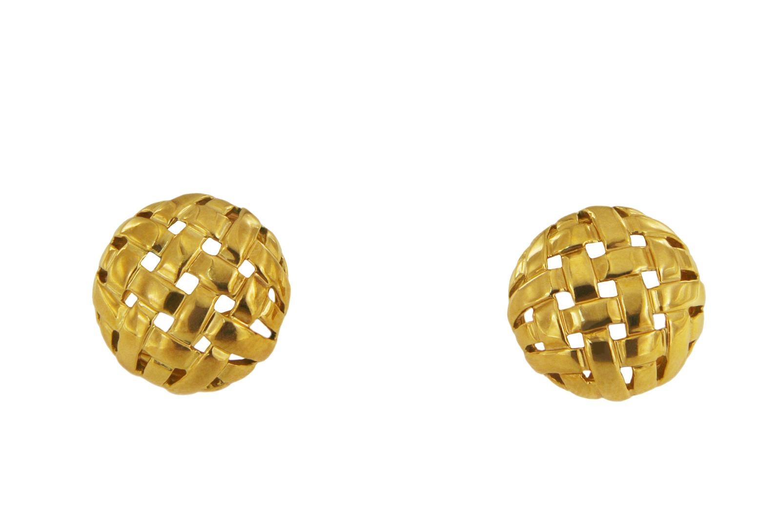 Tiffany & Co. Vannerie Round Clip-On Gold Earrings In Excellent Condition In New York, NY