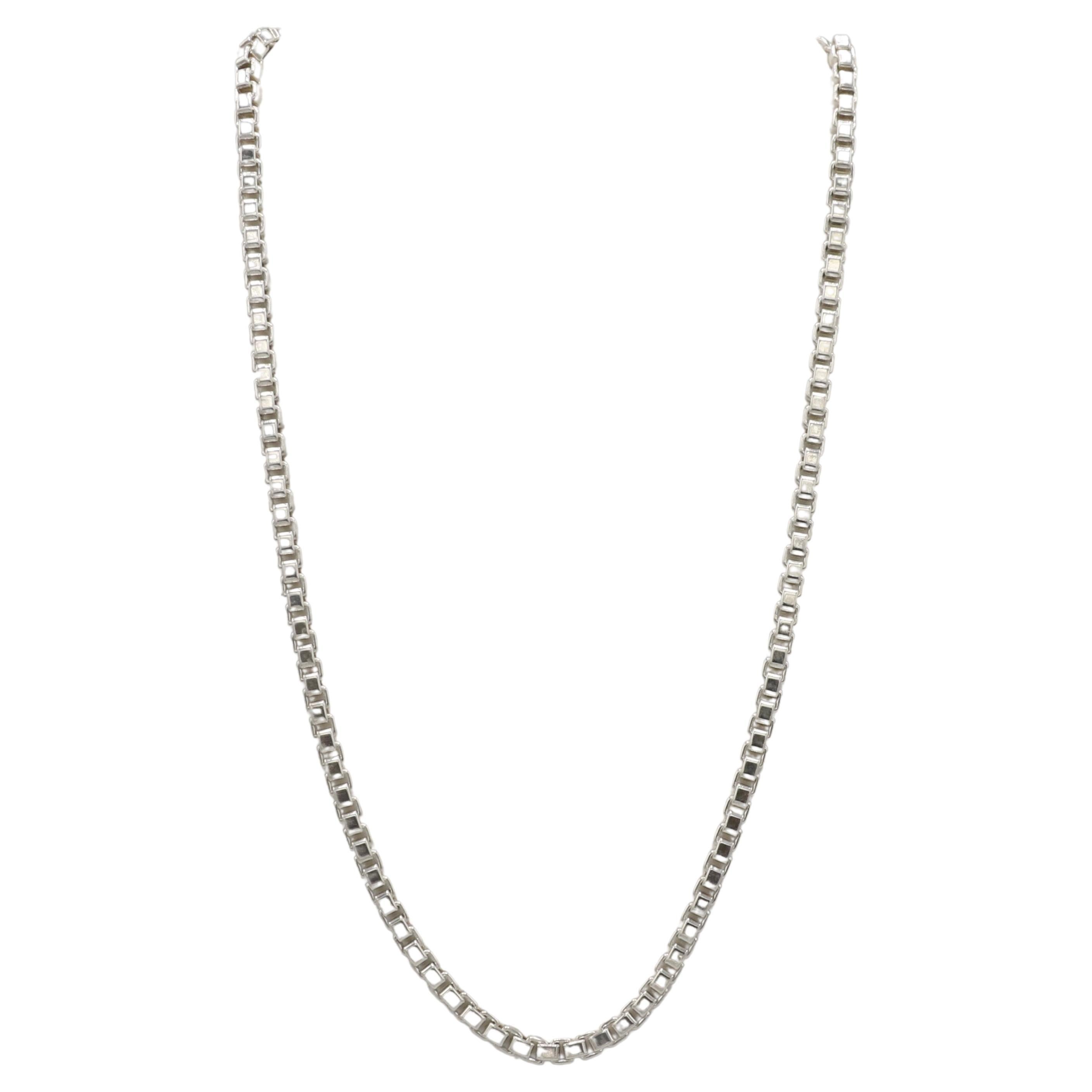 tiffany venetian box chain necklace