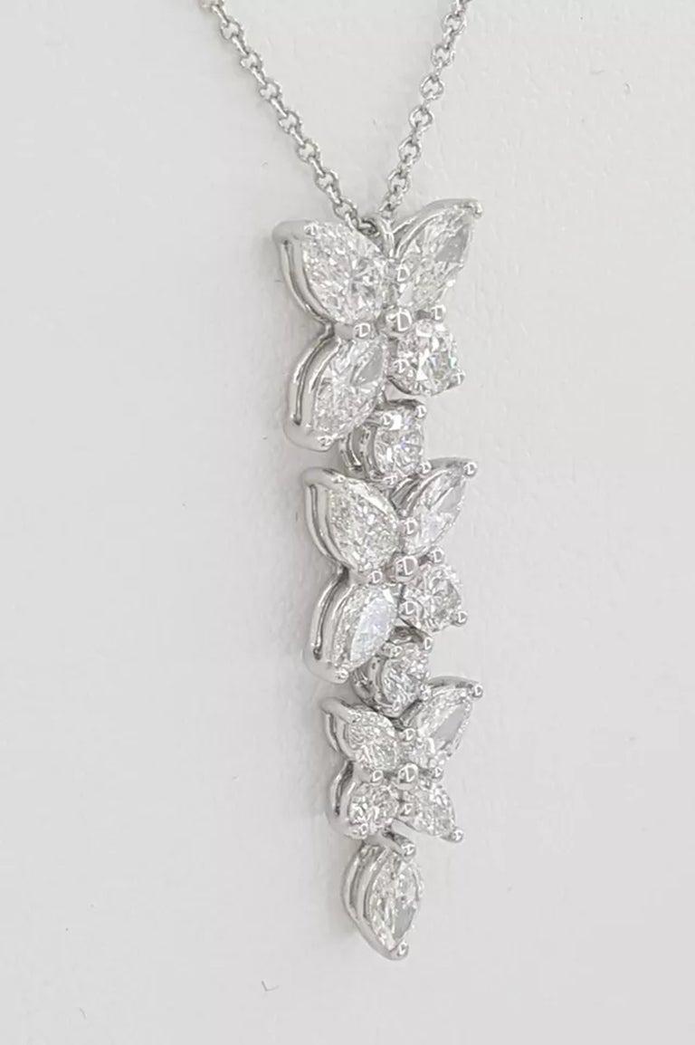 Contemporaneo Tiffany & Co. Ciondolo a goccia Victoria con diamanti a grappolo misti da 2,12 carati in vendita