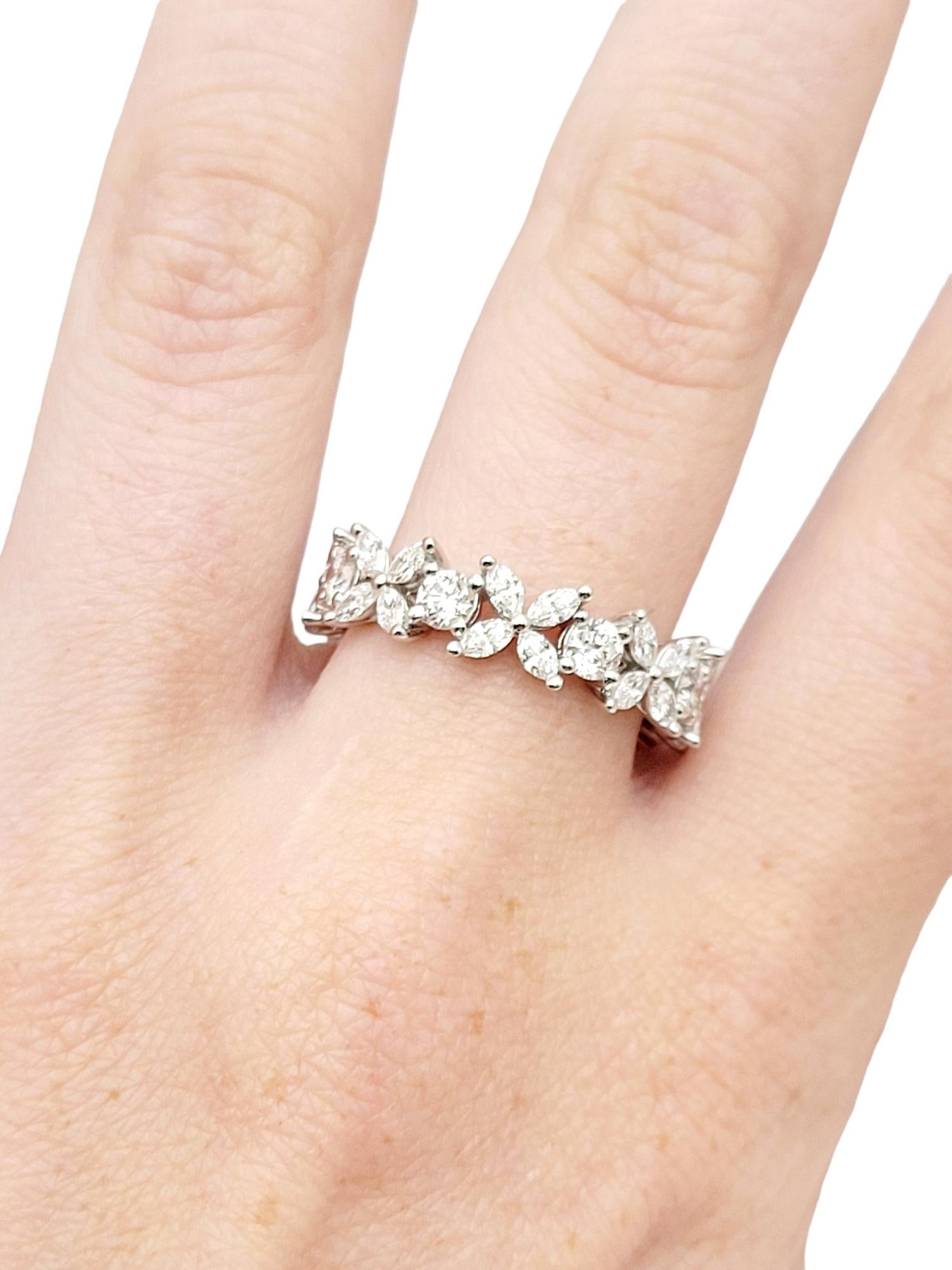 Tiffany & Co. Bague Victoria alternant 2,27 carats de diamants en platine en vente 9