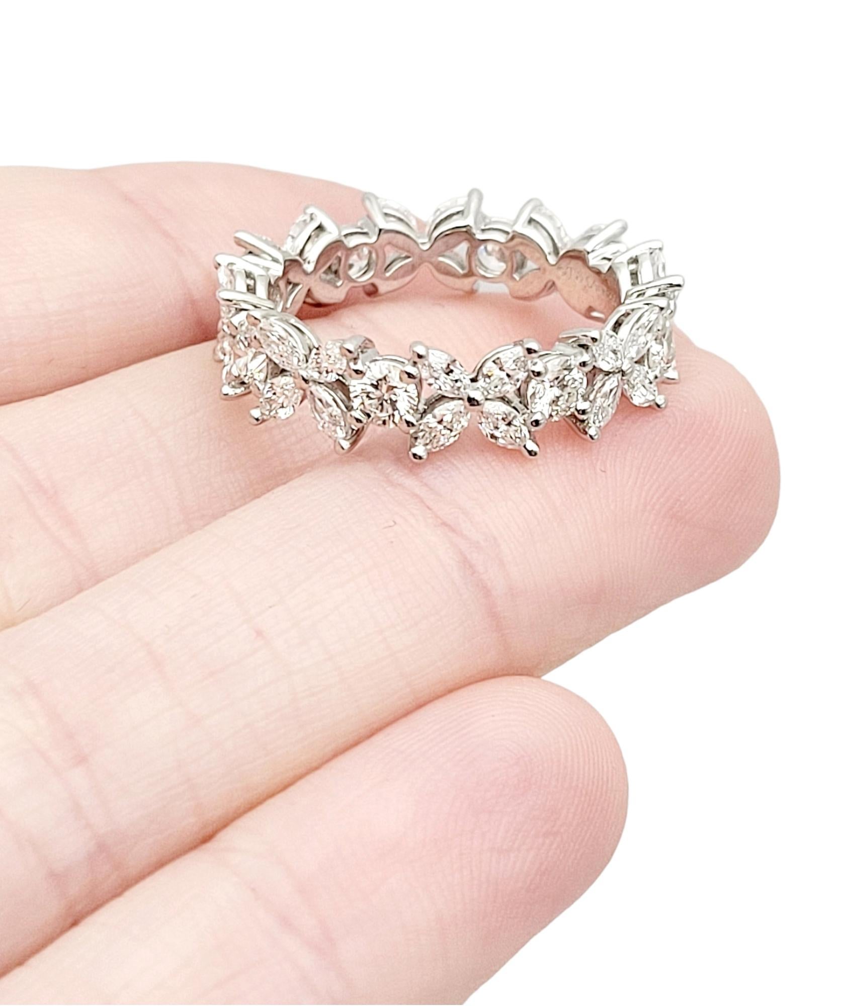 Tiffany & Co. Bague Victoria alternant 2,27 carats de diamants en platine en vente 12