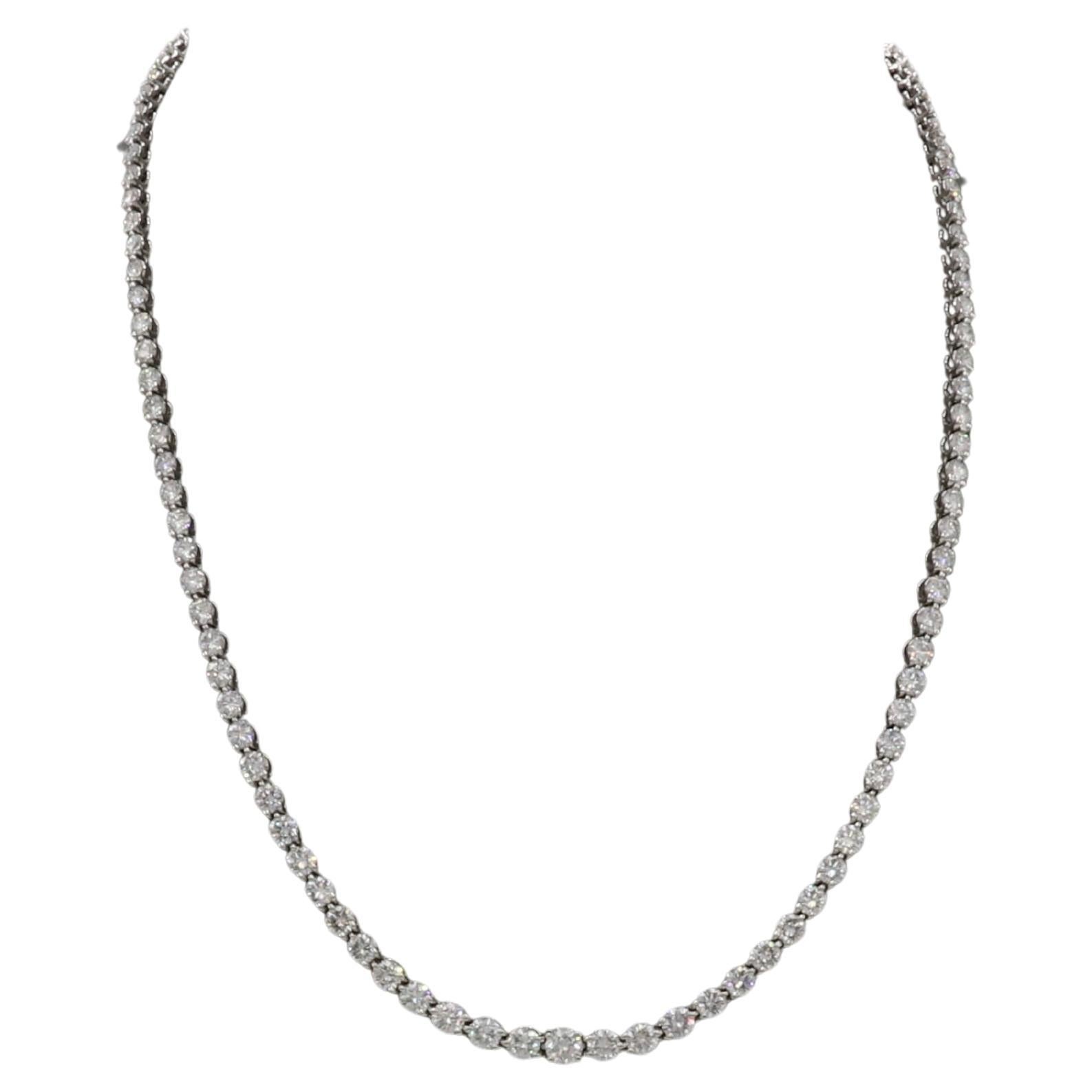Moderno Tiffany & Co. Collana Tennis Line con diamanti naturali graduati Collection'S in vendita
