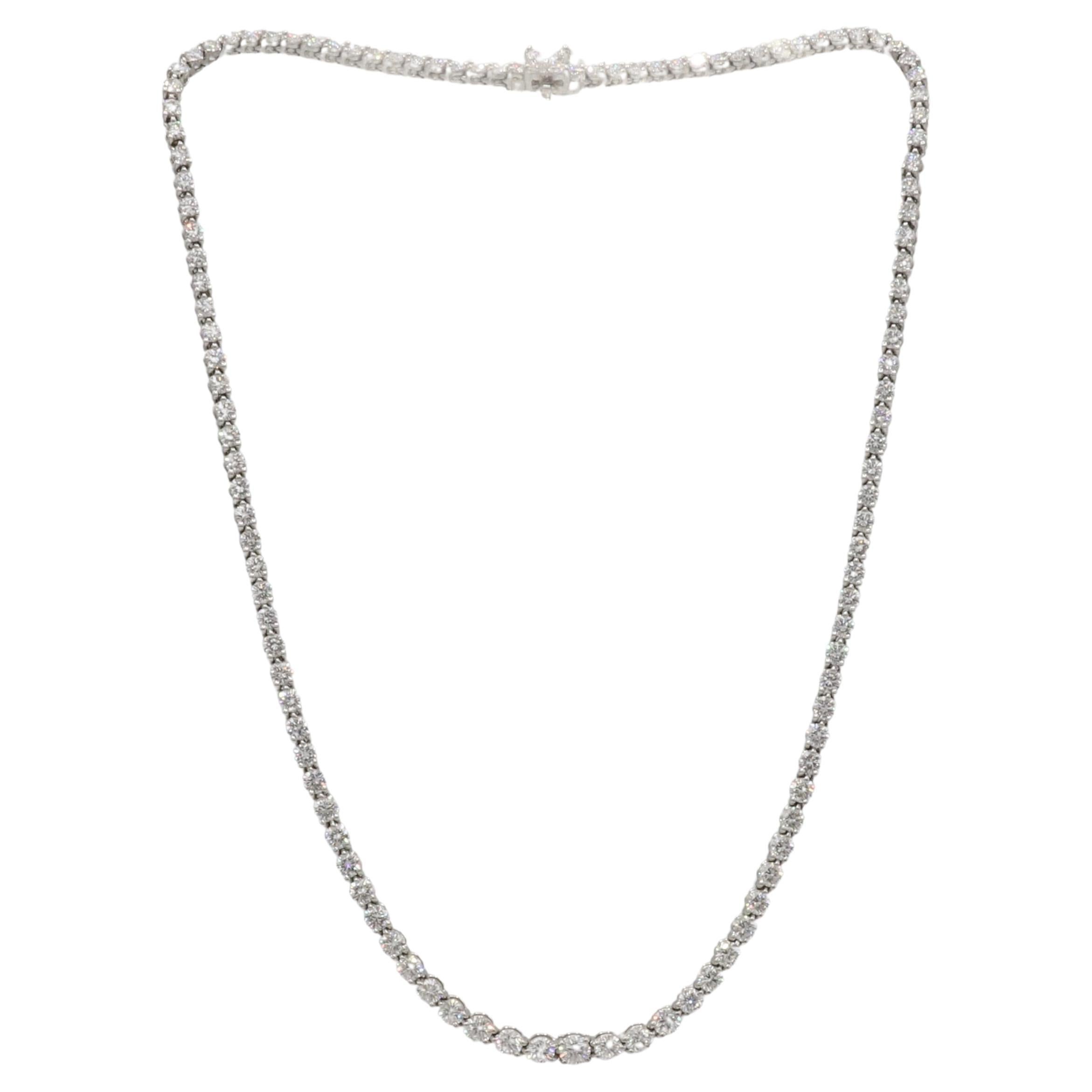Taglio rotondo Tiffany & Co. Collana Tennis Line con diamanti naturali graduati Collection'S in vendita