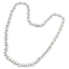 Tiffany & Co. Collier Victoria en platine à grappes mixtes de diamants