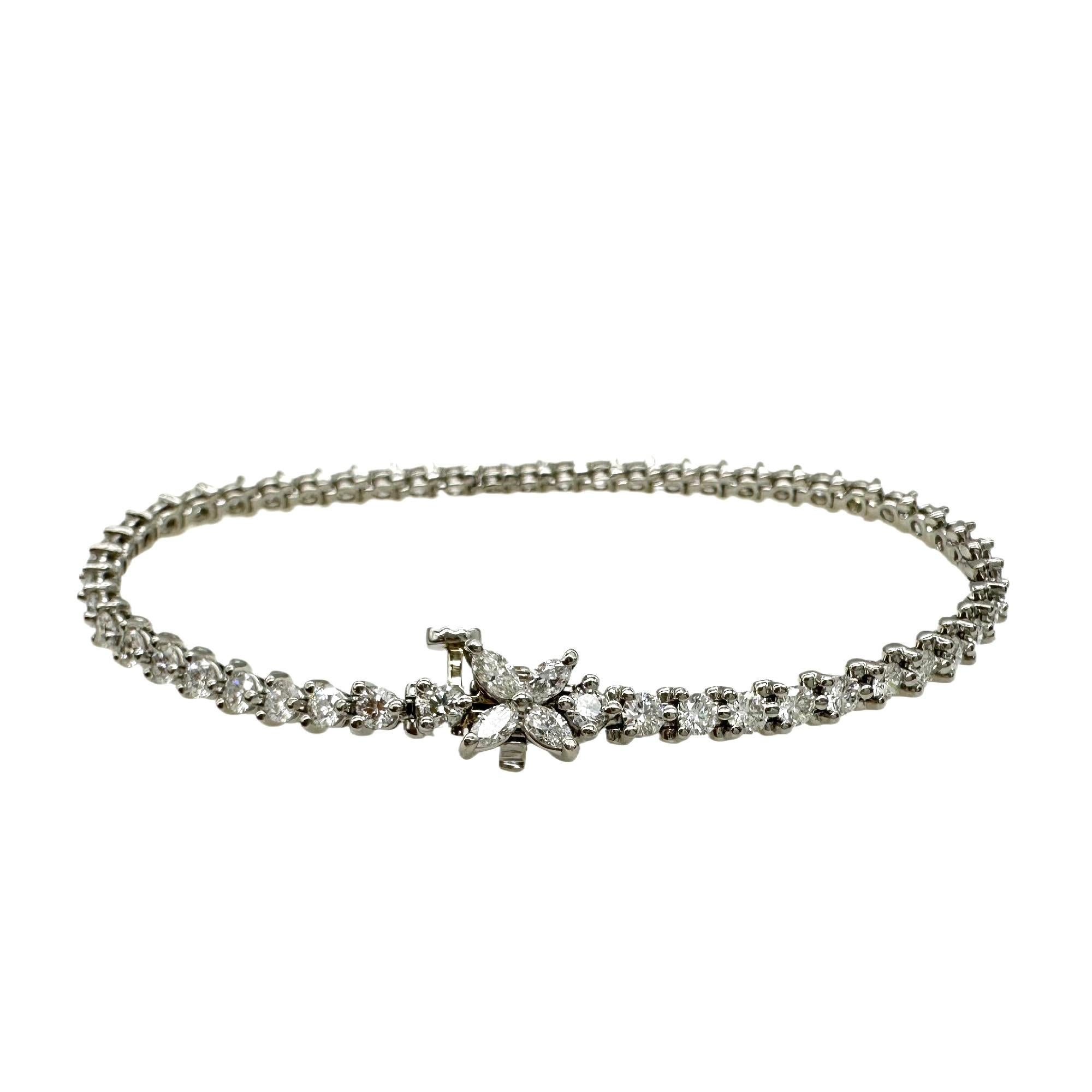 Tiffany & Co. Victoria Diamond Tennis Bracelet 3.08 tcw in Platinum In Excellent Condition For Sale In San Diego, CA
