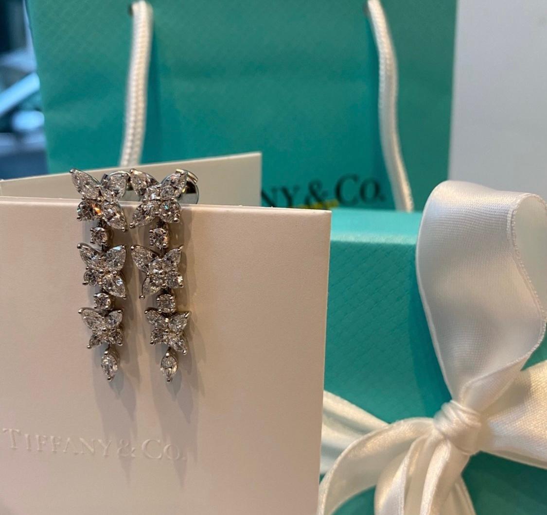 da uomo o donna Tiffany & Co. orecchini a goccia a grappolo misto in vendita
