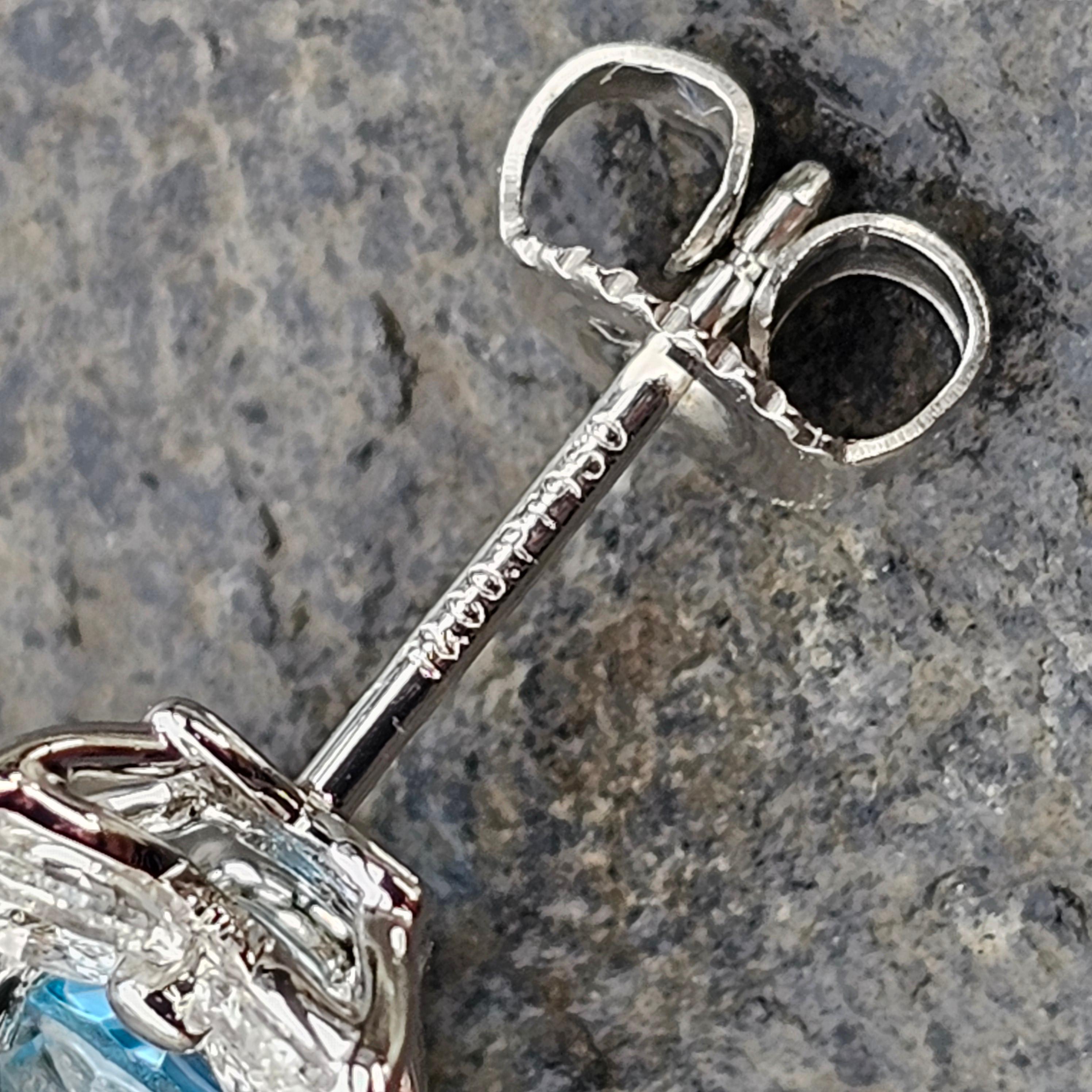 Tiffany & Co. Victoria Earrings Stud Aquamarine Diamond Platinum In Good Condition For Sale In Northbrook, IL