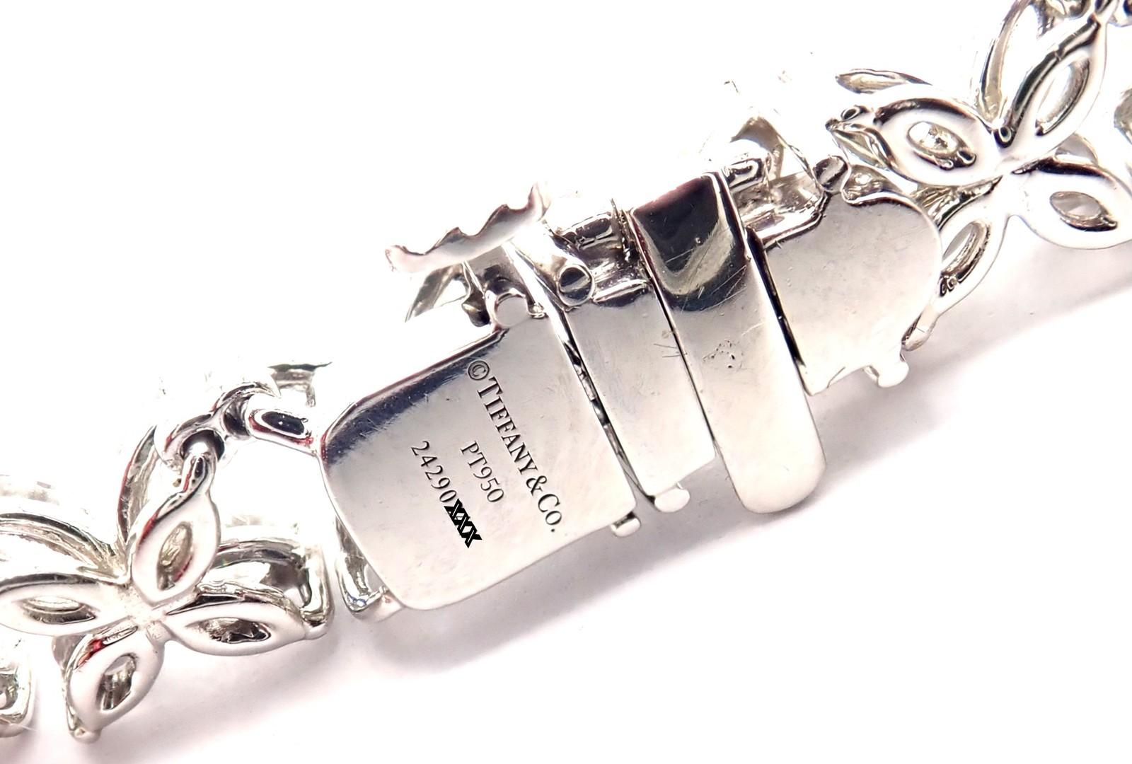 Tiffany & Co. Collana in platino con diamanti a forma di marque graduata Victoria Co. in vendita 1