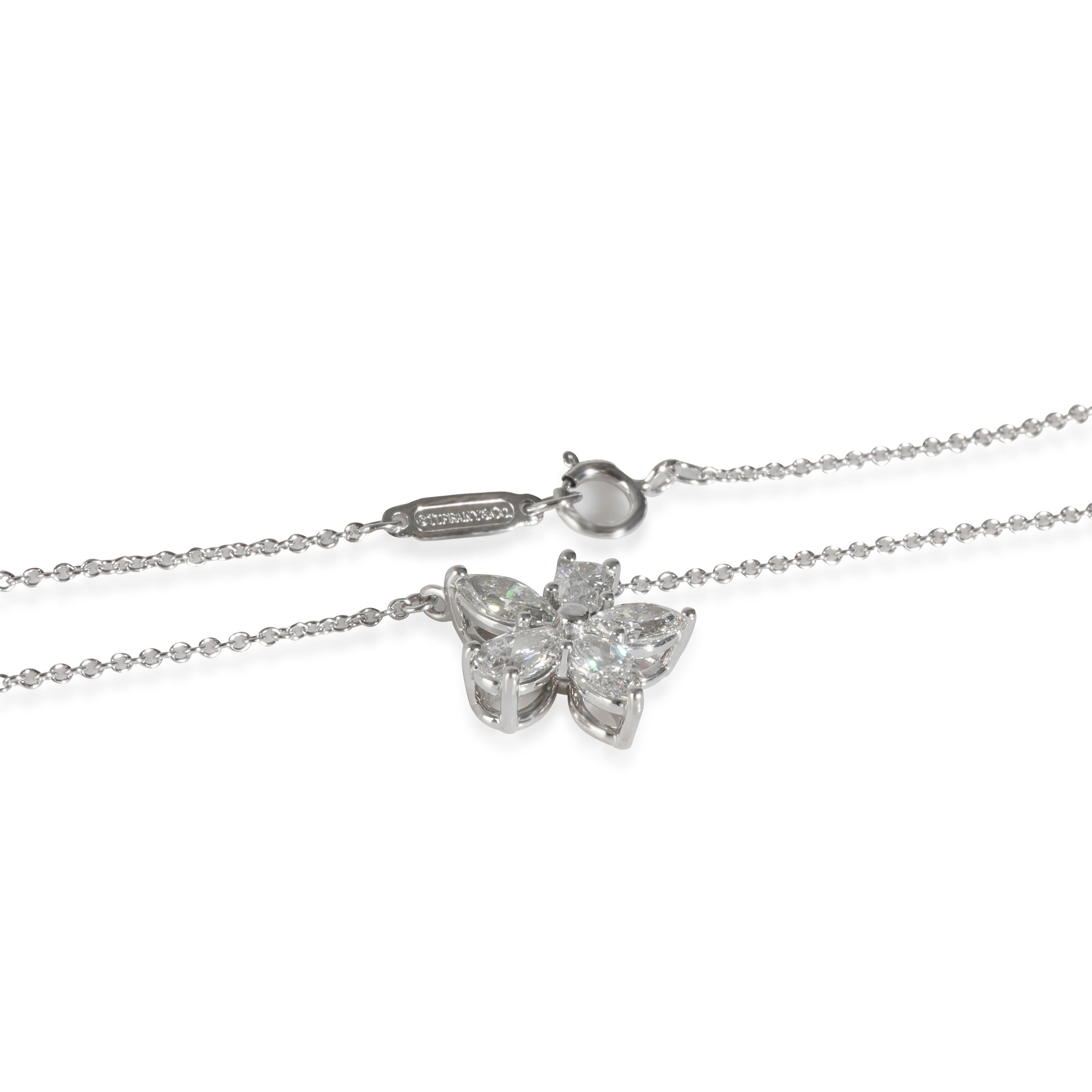 Tiffany & Co. Colgante Victoria de racimo mixto en platino 0,88 CTW, Grande en Excelente estado para la venta en New York, NY