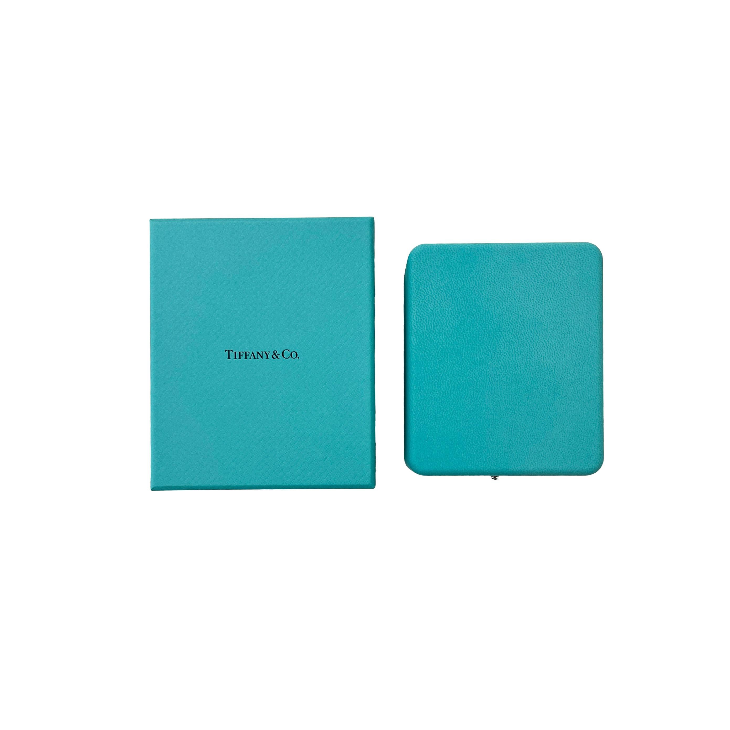 Femenino o masculino Tiffany & Co. Colgante Victoria de racimo mixto en platino 0,88 CTW, Grande en venta