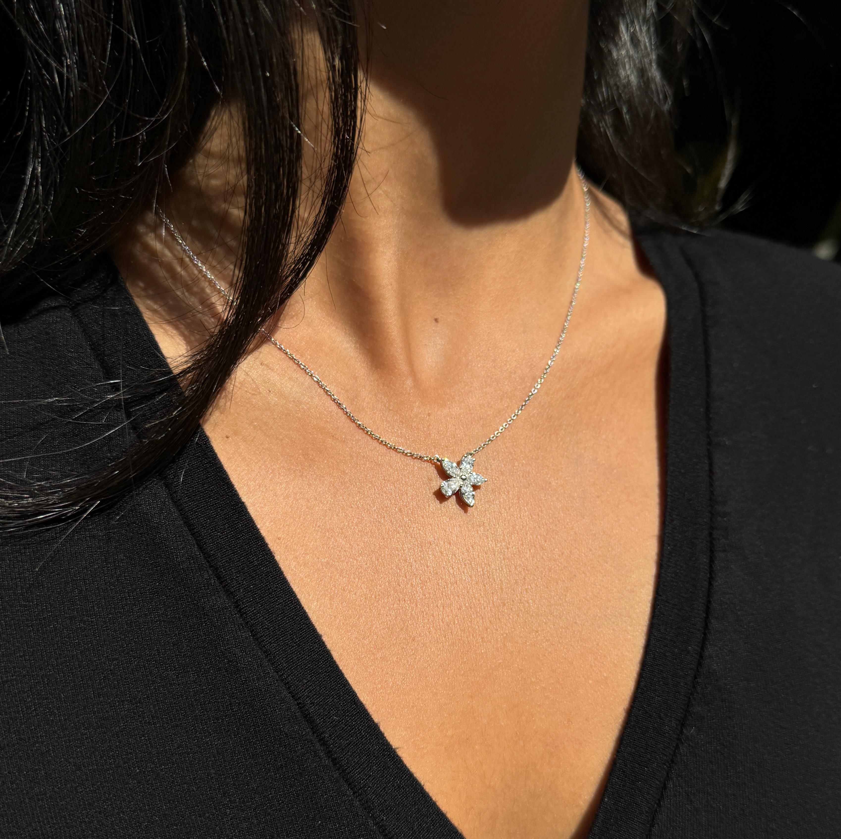 Women's or Men's Tiffany & Co Victoria Mixed Diamond Cluster Platinum Pendant Necklace For Sale