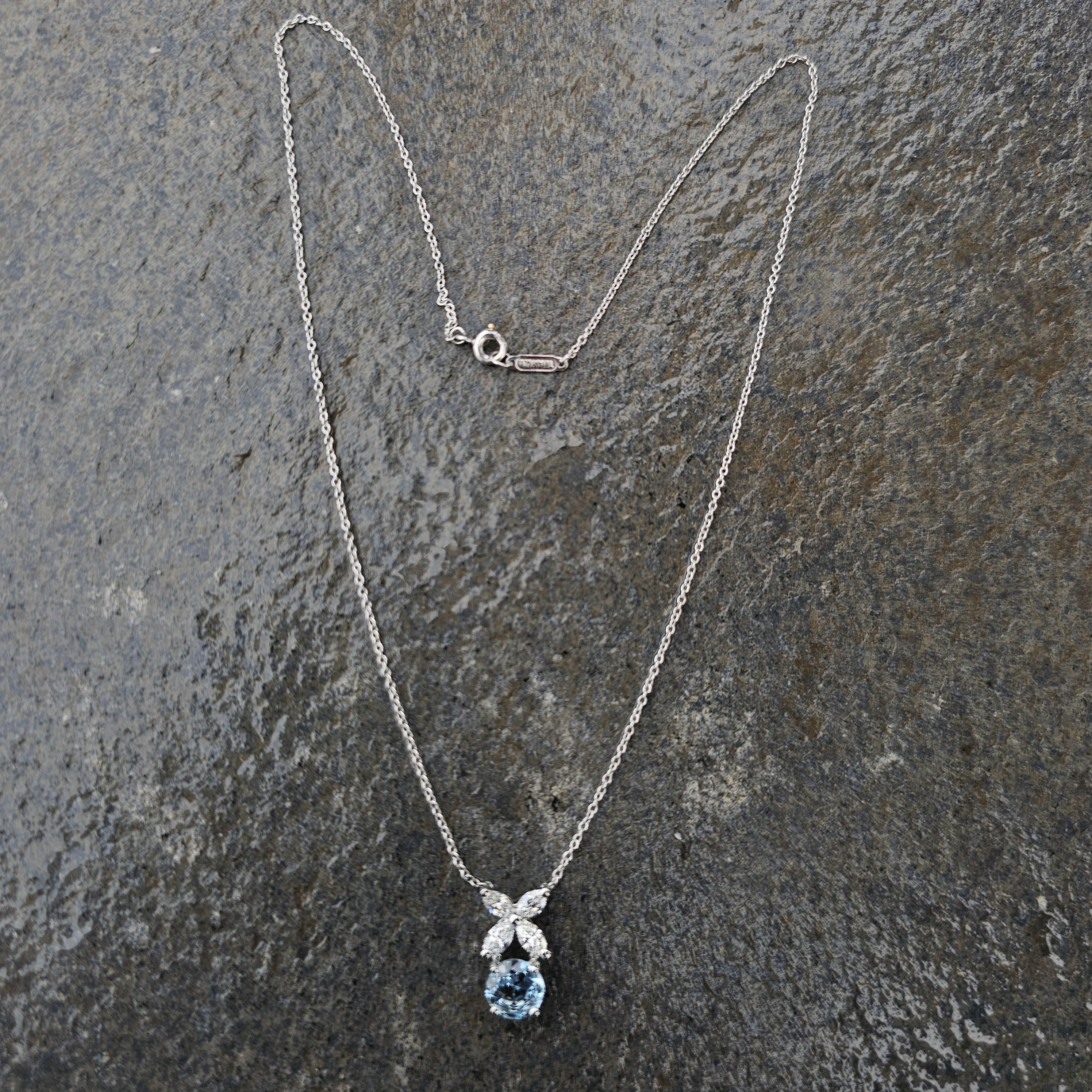 Tiffany & Co. Victoria Halskette mit Anhänger, Aquamarin Diamant Platin 16