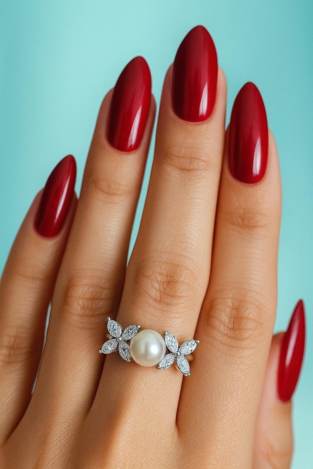 Tiffany & Co. Anello Victoria in platino con perle Akoya e diamanti marquise

Elegante anello di Tiffany & Co. realizzato in platino, con un peso di 7,4 grammi.
Il centro è una luminosa perla Akoya di 7,5 mm, circondata da otto scintillanti diamanti