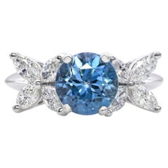Tiffany 
Co. Anello Victoria in platino con acquamarina e diamante