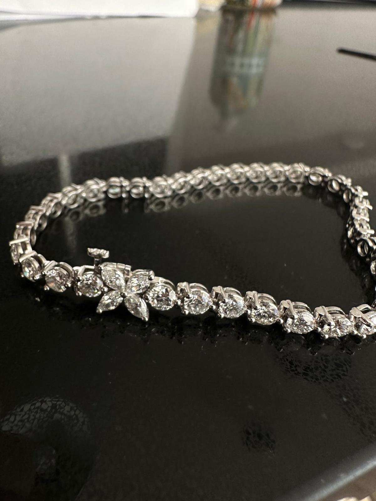 Women's or Men's Tiffany Co Victoria Platinum Diamond Bracelet 7 inch For Sale