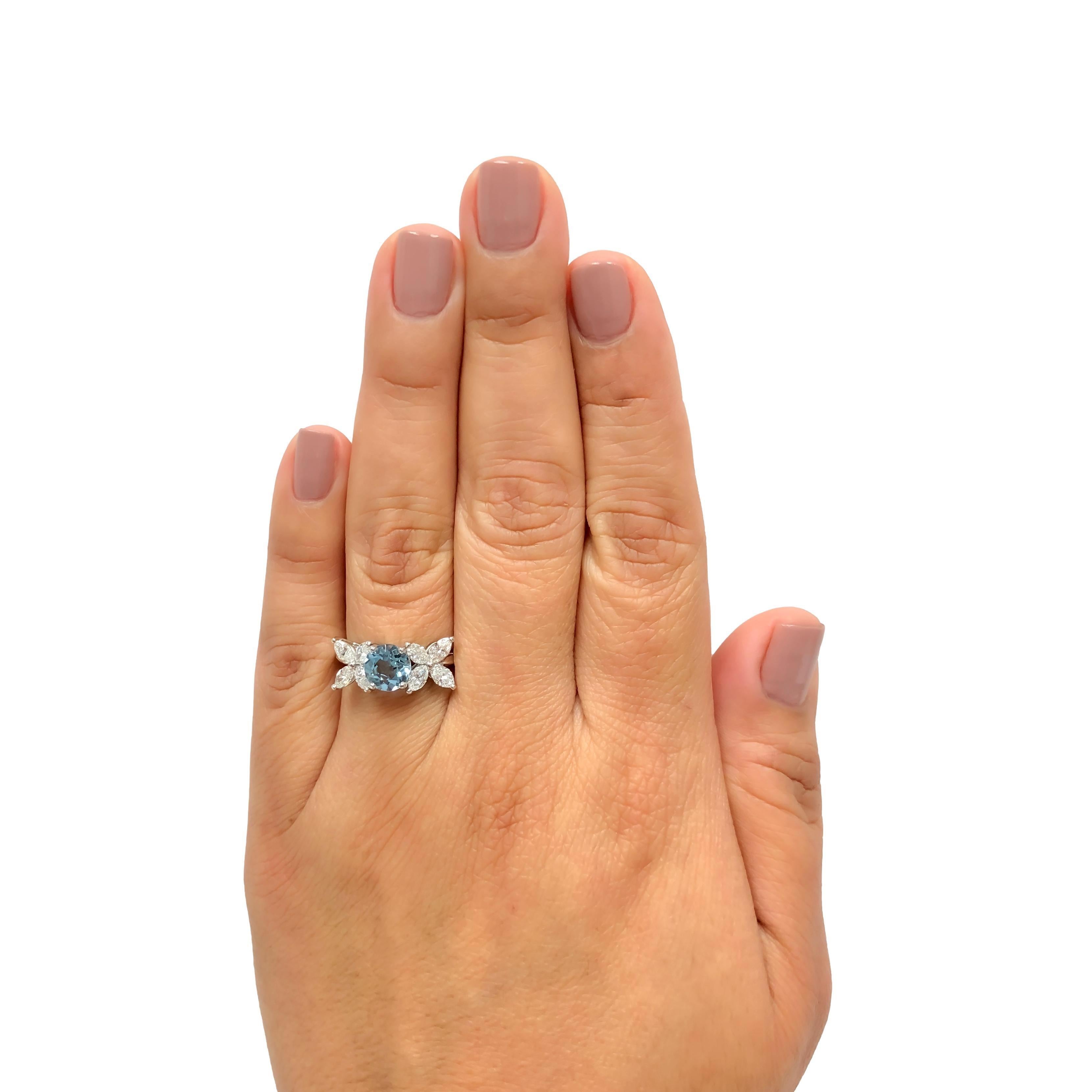 Tiffany & Co. Bague Victoria, aigue-marine et diamants marquises de 2 carats au total 4