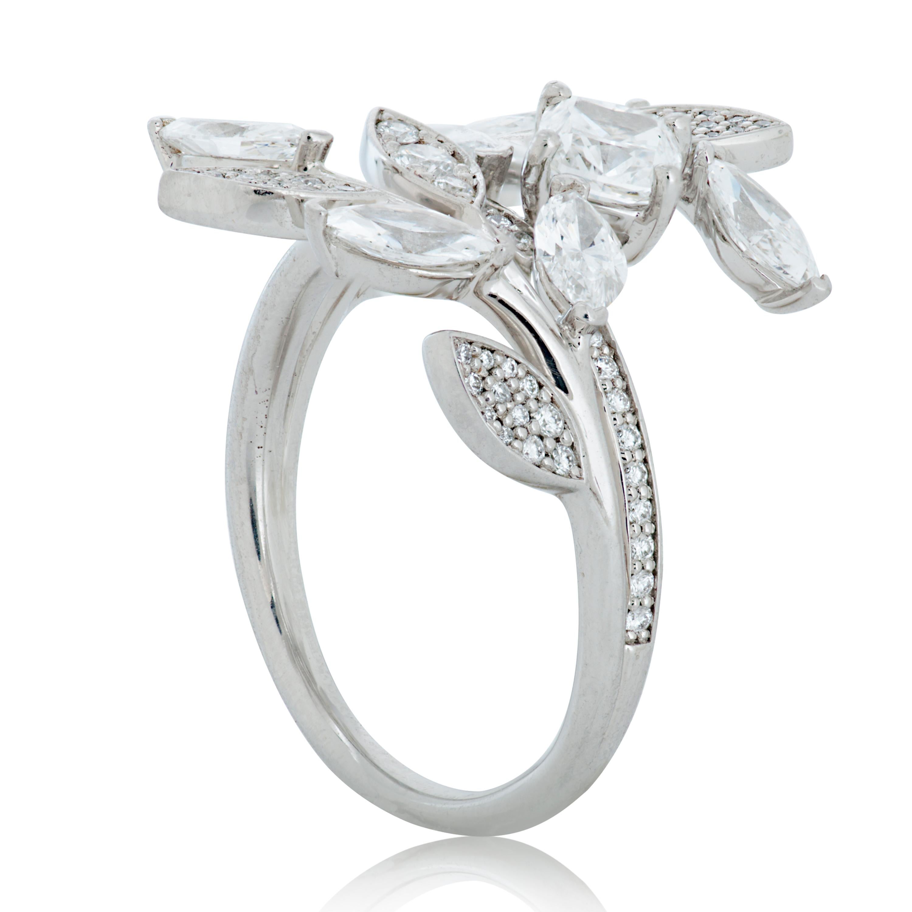 Tiffany & Co. Bypass-Ring aus Platin mit 0,54 Karat Diamant im Kissenschliff von Victoria Vine Damen im Angebot