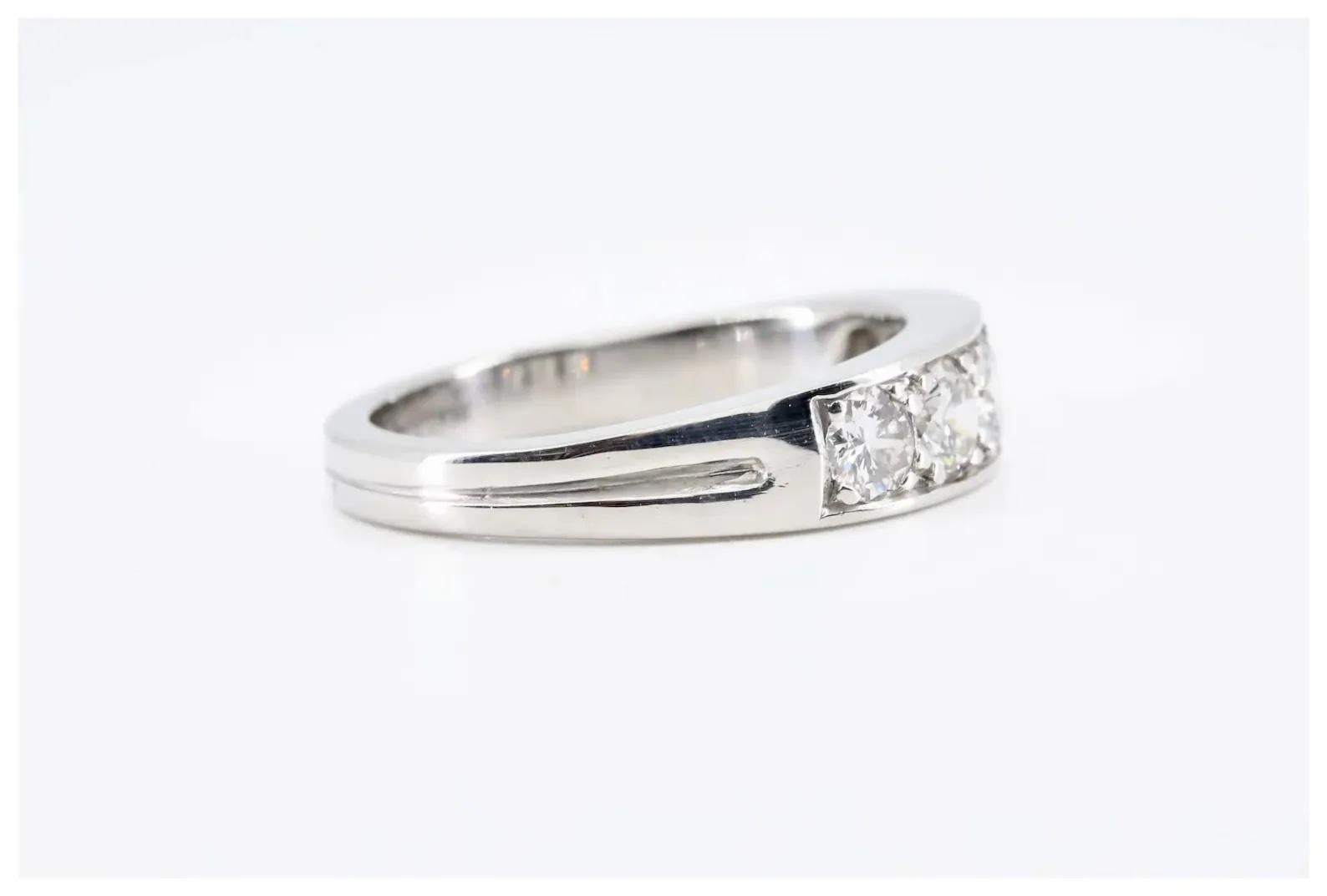 Tiffany & Co Vintage 1,00ctw Fünf-Stein-Diamant-Ring aus Platin (Nachkriegszeit) im Angebot