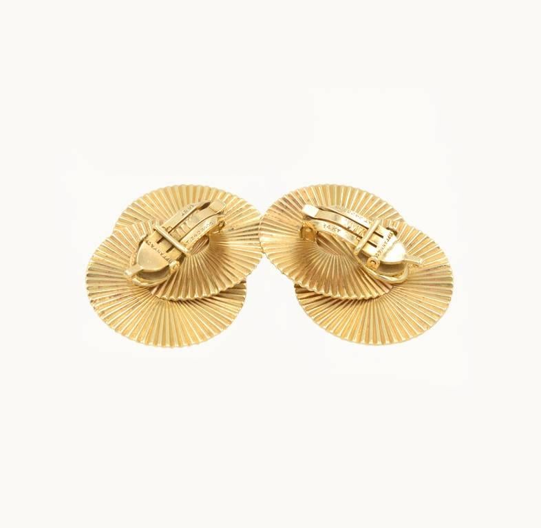 Women's Tiffany & Co. Vintage 14 Karat Gold Retro Clip-On Earrings, circa 1950