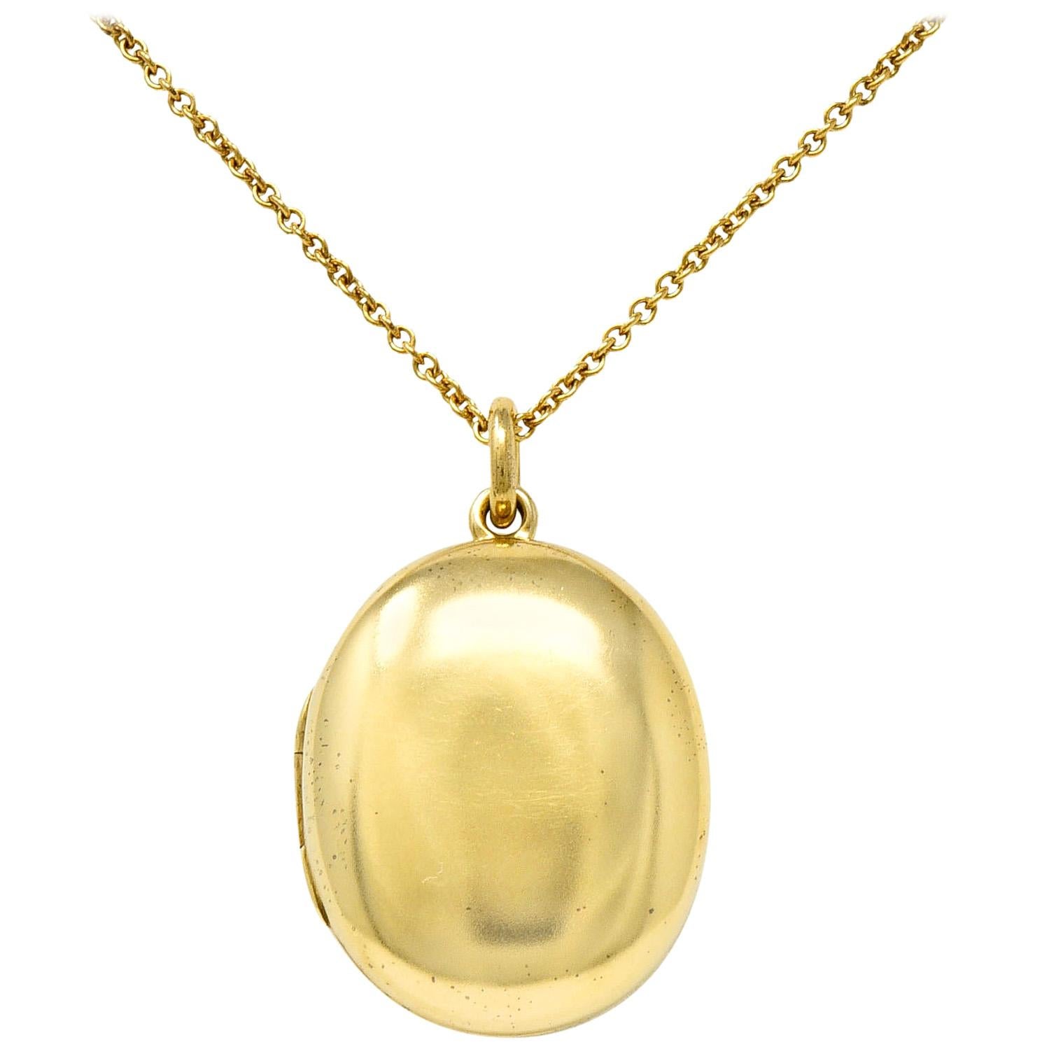 Tiffany & Co. Vintage 14 Karat Yellow Gold Oval Locket Pendant Necklace