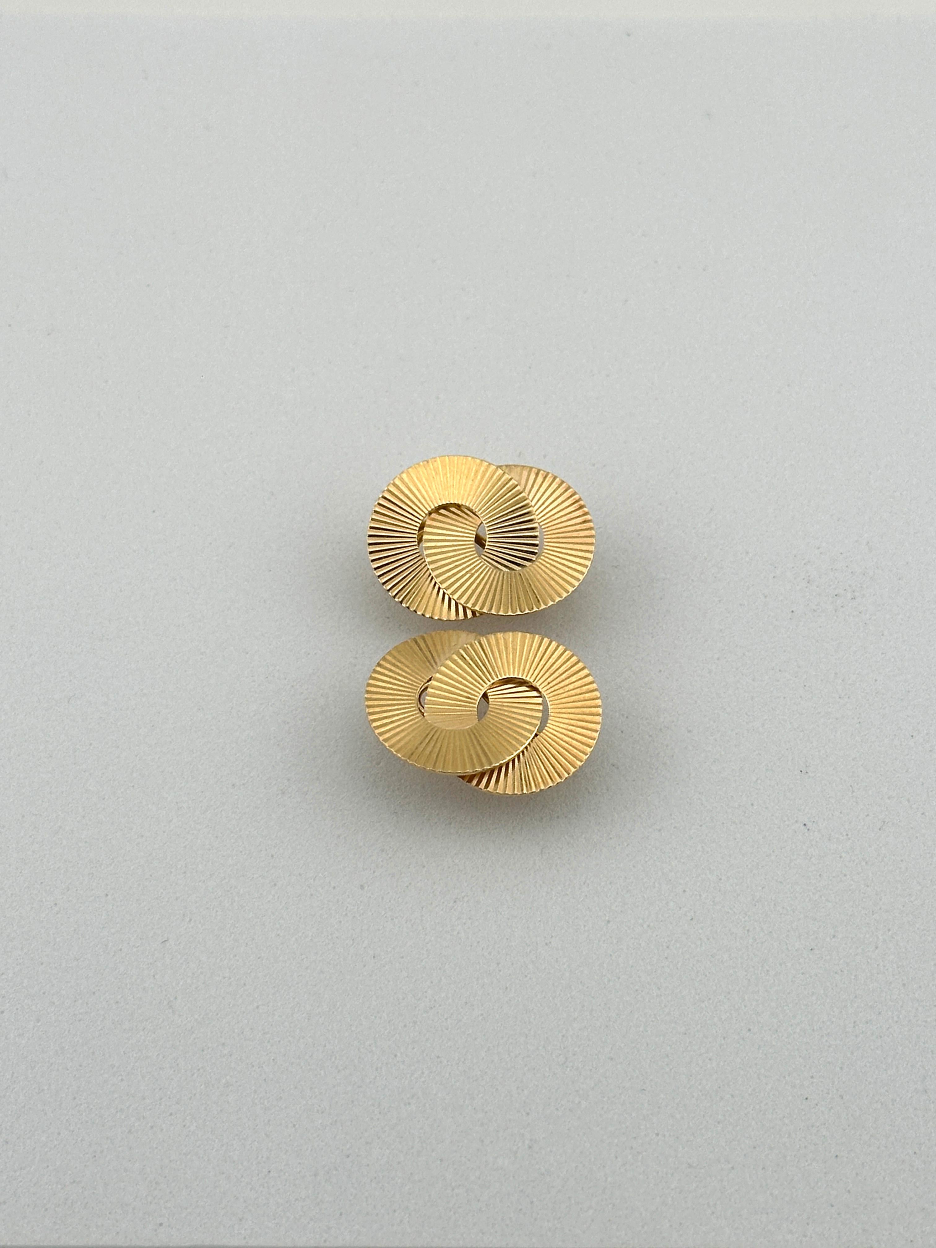 Tiffany & Co. Vintage 14K Yellow Gold Circle Ribbon Earrings In Good Condition For Sale In North Miami Beach, FL