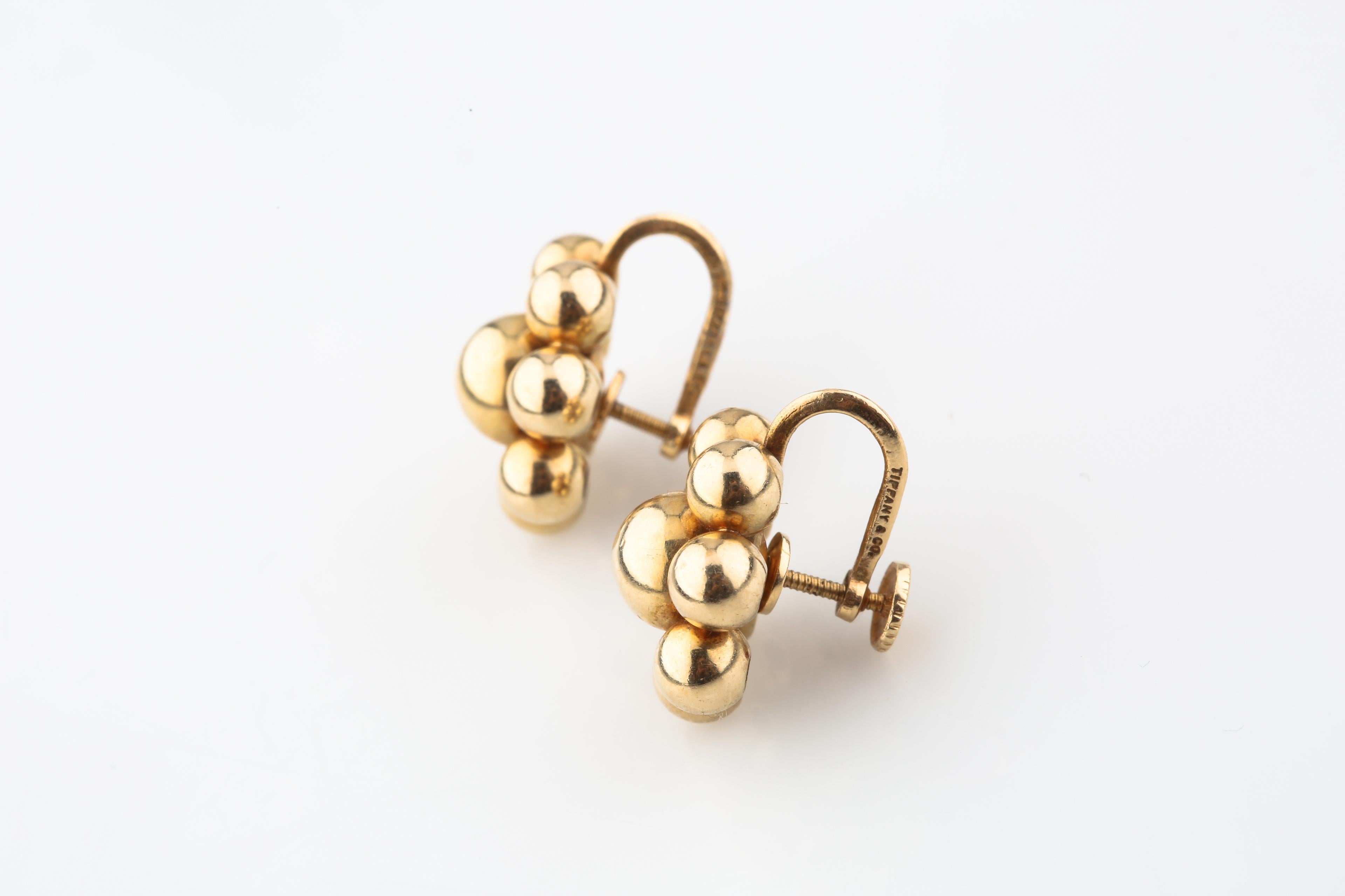 Beautiful Round Floweresque 14k Yellow Gold Vintage Tiffany Earrings
Hallmarked: 