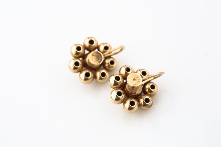 Tiffany and Co. Vintage 14k Yellow Gold Flower Earrings with Screwbacks