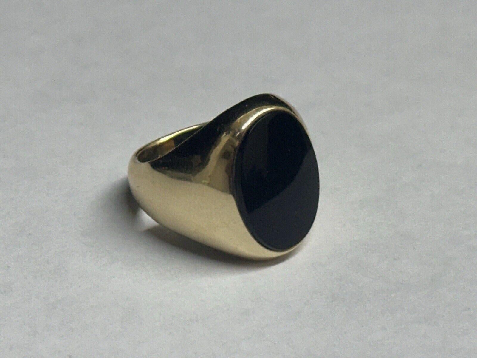 Tiffany & Co. 14k Yellow Gold & Onyx Signet Ring Vintage

Here is your chance to purchase a beautiful and highly collectible designer ring.  

Highly collectible and well-made vintage Tiffany & Co. signet ring circa 1970s.  The ring size is 5.5 and