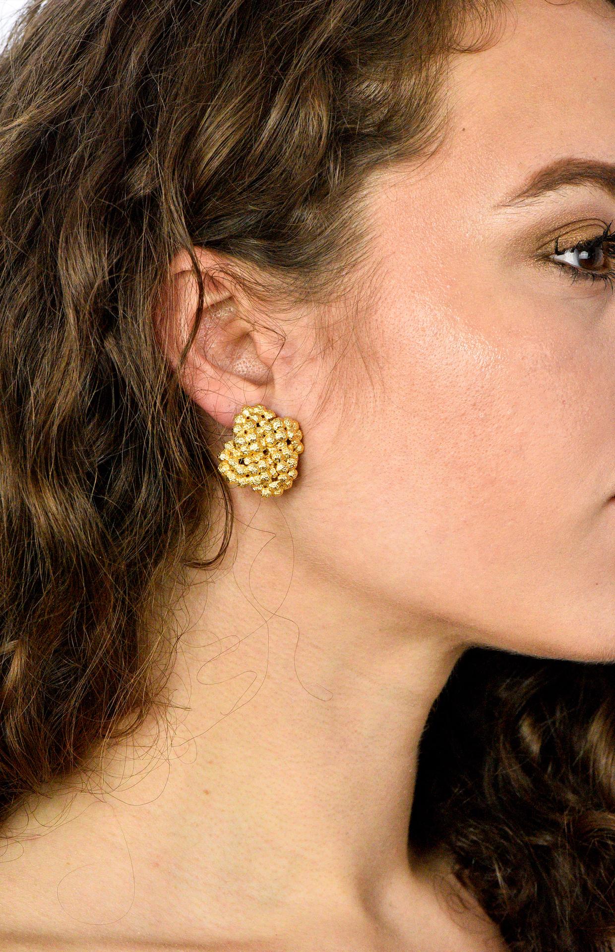 Tiffany & Co. Vintage 18 Karat Gold Cluster Ear-Clip Earrings 4