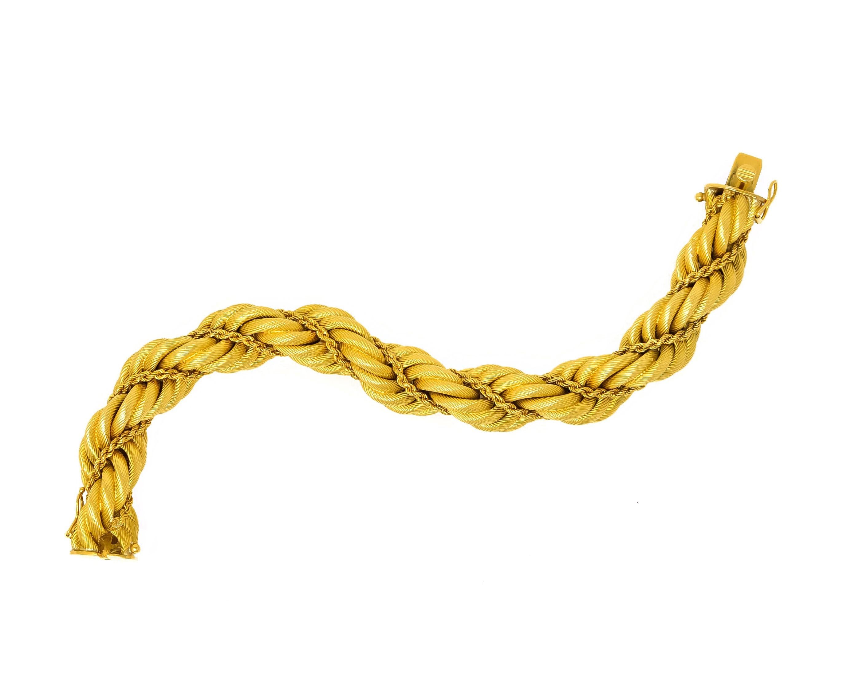 Tiffany & Co. Vintage 18 Karat Gold Large Twisted Rope Bracelet, circa 1970 7