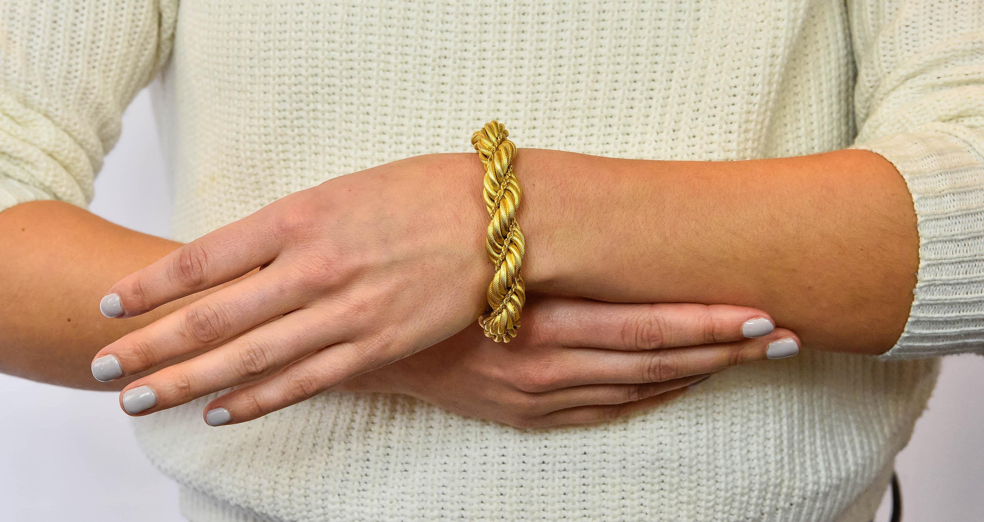 Tiffany & Co. Vintage 18 Karat Gold Large Twisted Rope Bracelet, circa 1970 8