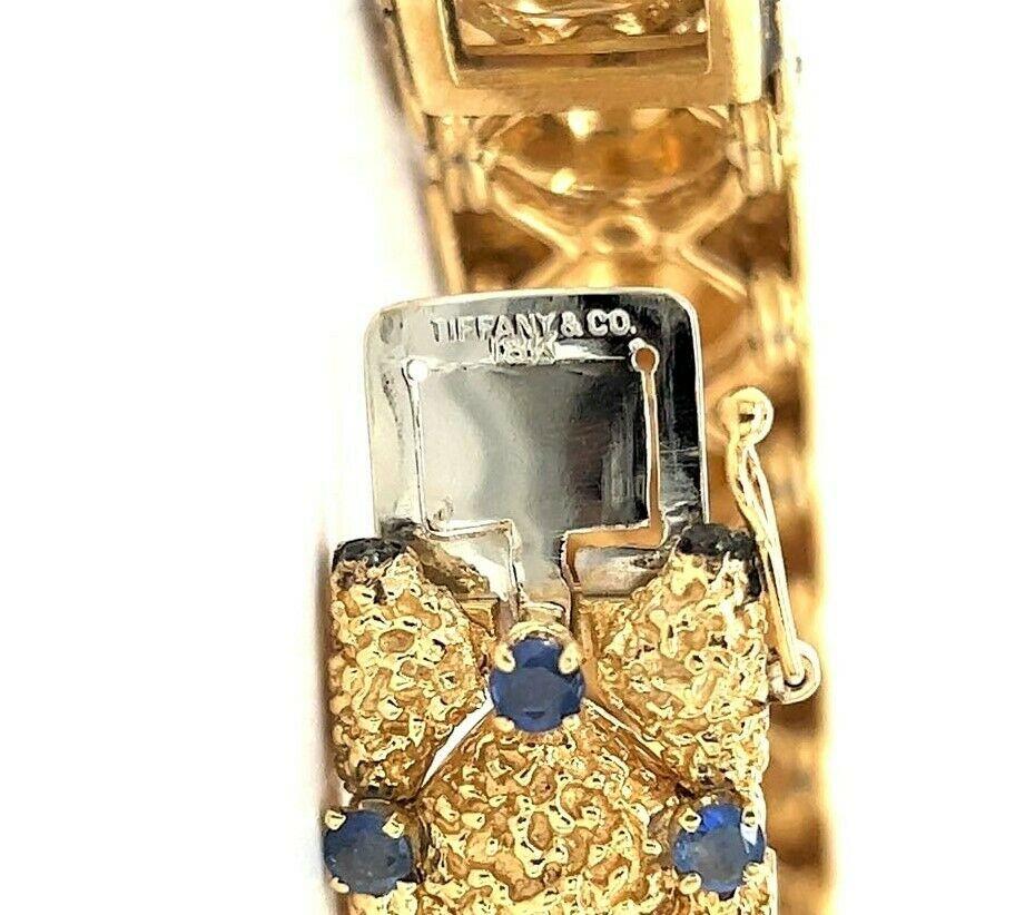 Women's or Men's Tiffany & Co. Vintage 18 Karat Yellow Gold Blue Sapphire Quilted Link Bracelet 