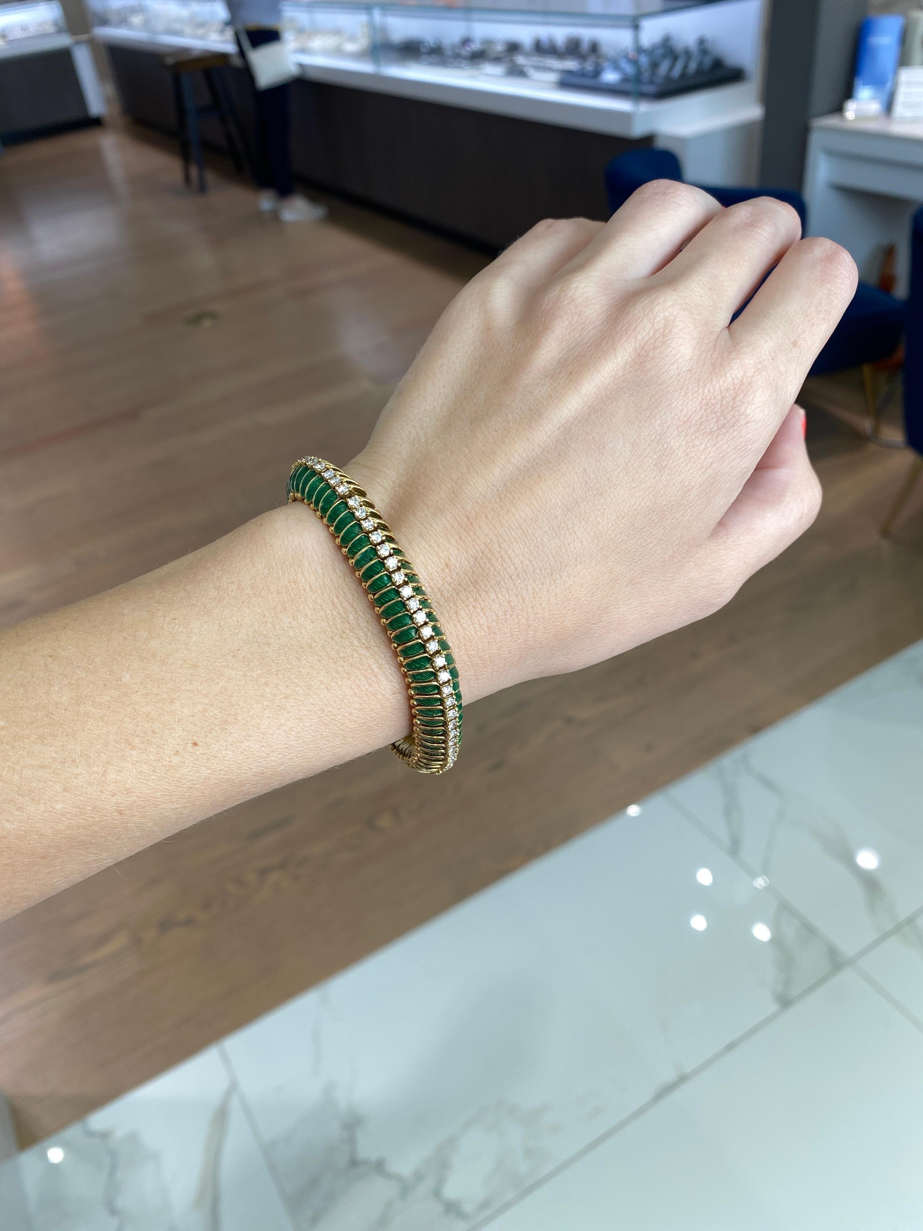 Tiffany & Co. Armband aus 18 Karat Gelbgold mit grüner Emaille und Diamanten im Angebot 6