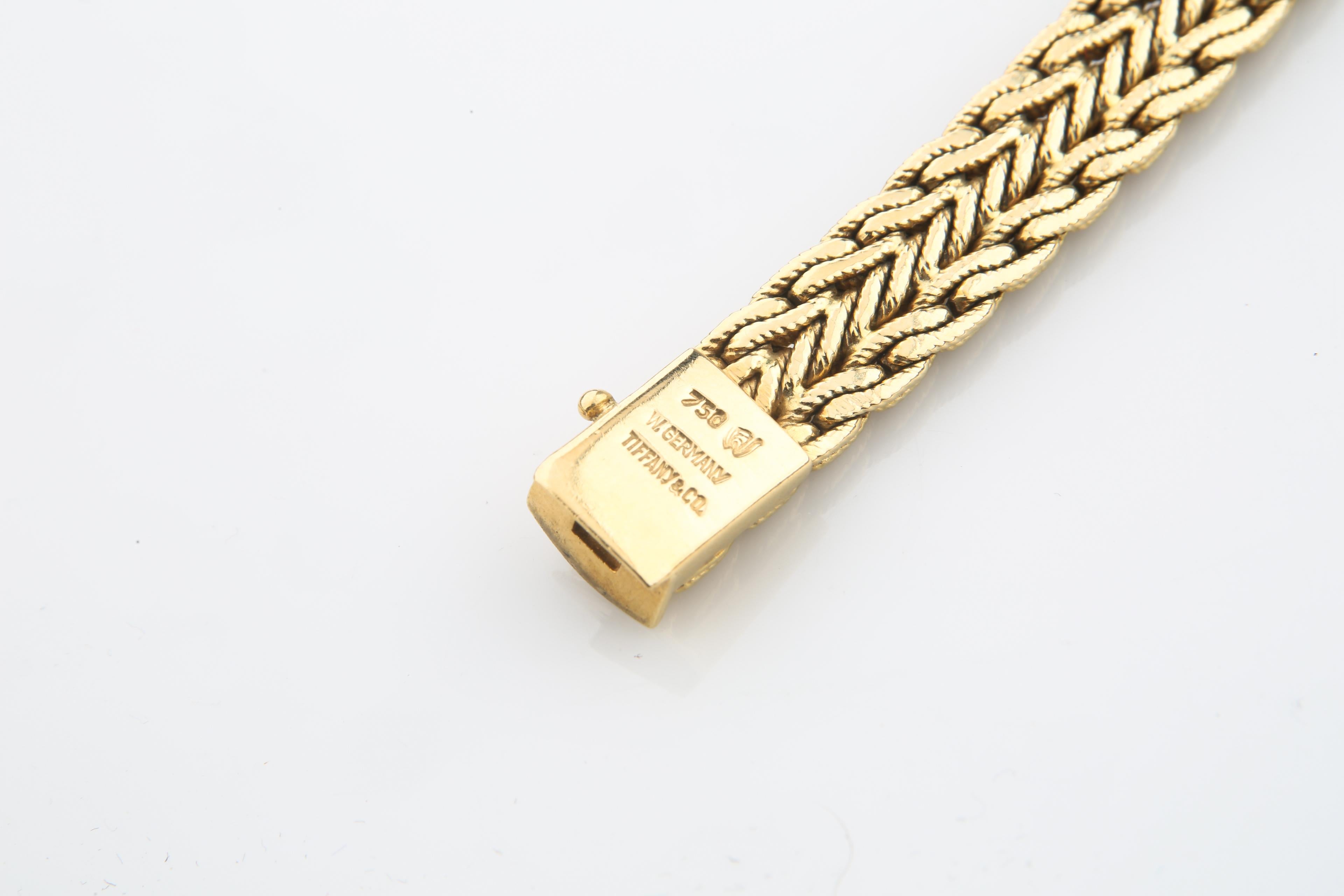 Tiffany & Co. 18 Karat Gelbgold gewebtes Mesh-Armband W. Germany im Zustand „Gut“ im Angebot in Sherman Oaks, CA