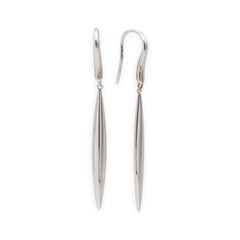 Tiffany
Co. Vintage 18K White Gold Feather Dangle Drop Earrings 2 Inches Long Tiffany
Co. Vintage 18K White Gold Feather Dangle Drop Earrings 2 Inches Long