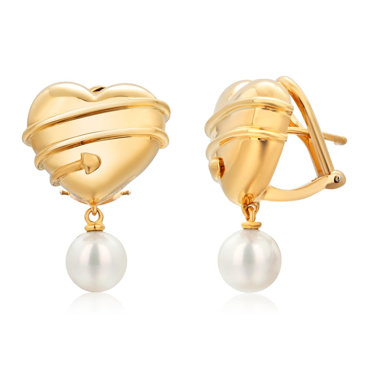 Women's Tiffany Co Vintage 18k Yellow Gold Cupid Arrow Pearl Drop 0.75 Inch Long Earring For Sale