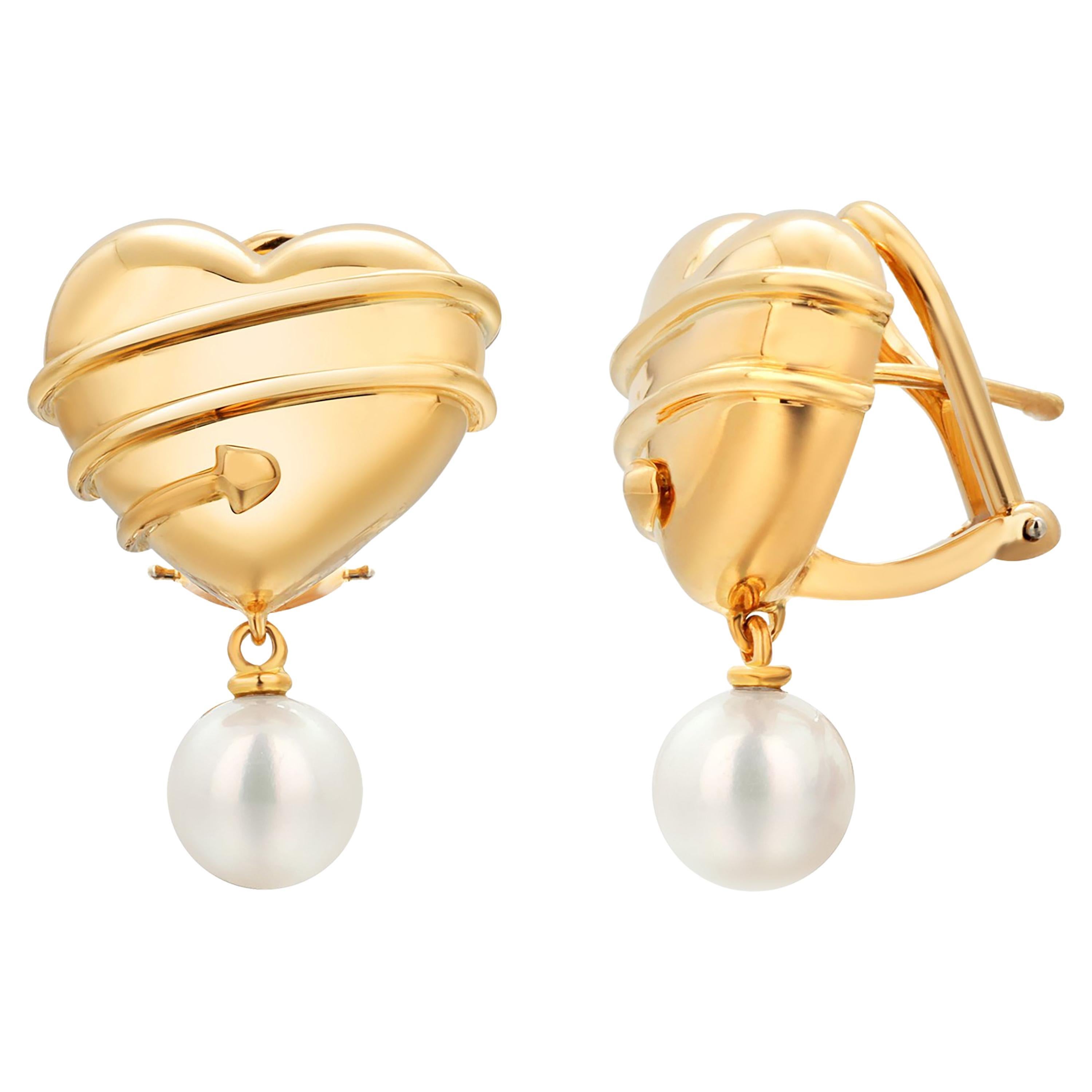 Tiffany Co Vintage 18k Yellow Gold Cupid Arrow Pearl Drop 0.75 Inch Long Earring For Sale