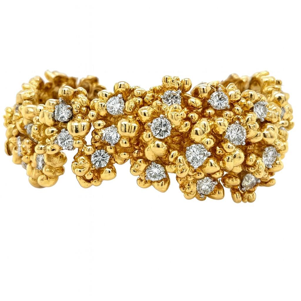 Contemporary Tiffany & Co. Vintage 18K Yellow Gold Diamond Bracelet For Sale