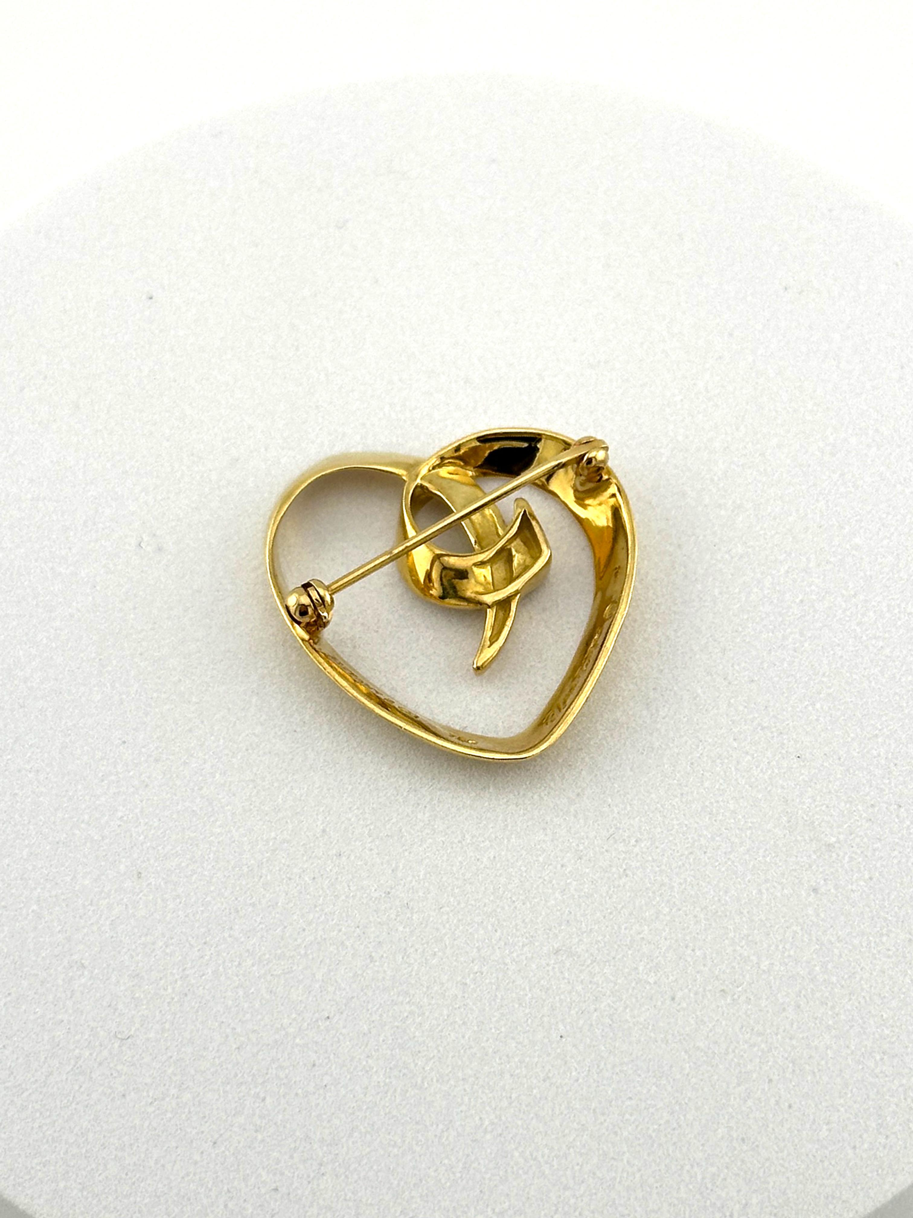 Tiffany & Co. Vintage 18K Yellow Gold Paloma Picasso Heart Brooch Pin im Angebot 1