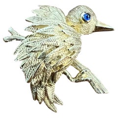 TIFFANY & CO. Vintage 18k Yellow Gold & Sapphire Bird Brooch Vintage