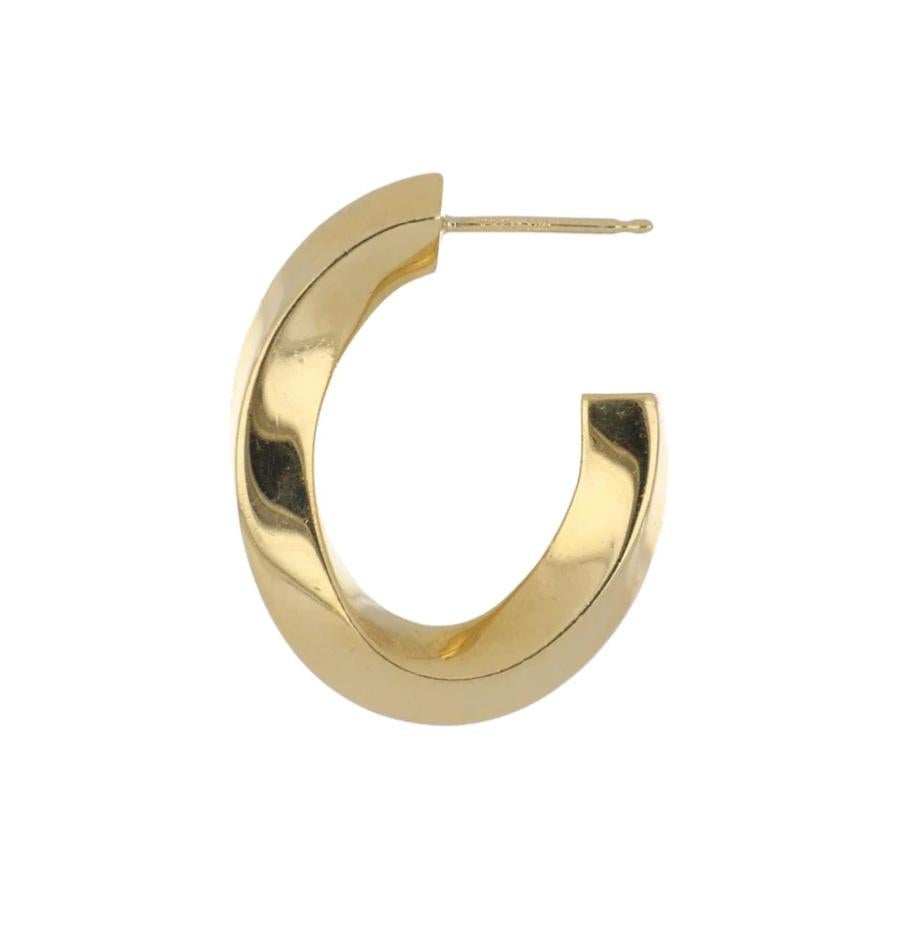 Weinlese Tiffany & Co. Twist Collection'S-Ohrringe. Das Paar Ohrringe ist aus 18 Karat Gelbgold gefertigt und wiegt ca. 9,95 Gramm. Der goldene Reif jedes Ohrrings ist etwa 5 mm breit.   Originale Rückseiten.  